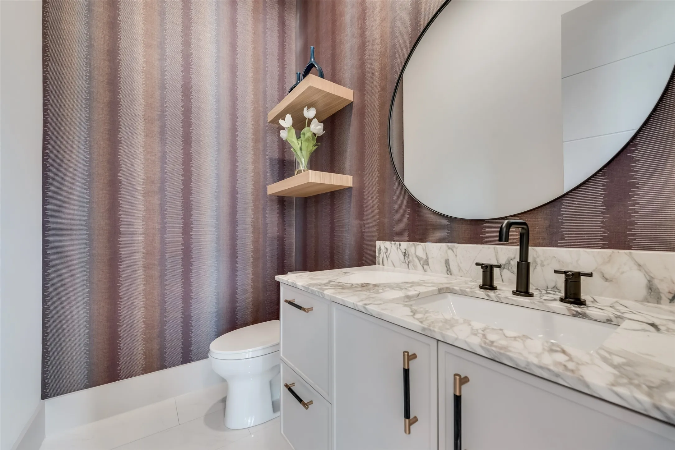 Single Family Residence For Rent in Dallas County , 4528 W Amherst Avenue, Dallas, Texas 75209, 5 Bedroom, 6 Bathroom, 2 Garage spaces, 4,501 Sqft, built in 2019, mls#21411325, Real Estate Agent in Dallas, Homes For Rent in Dallas county, Homes For Rent in Dallas, Realtor in Dallas Texas, Real Estate Brokerage Independent Realty Texas, Luminita Cordes Realtor