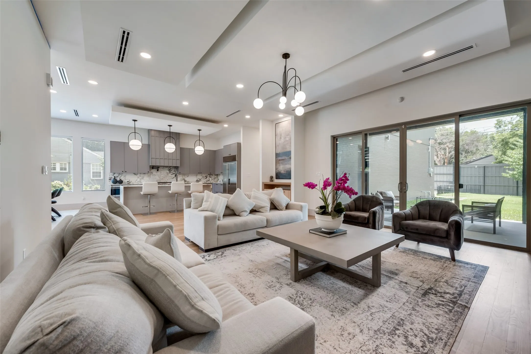 Single Family Residence For Rent