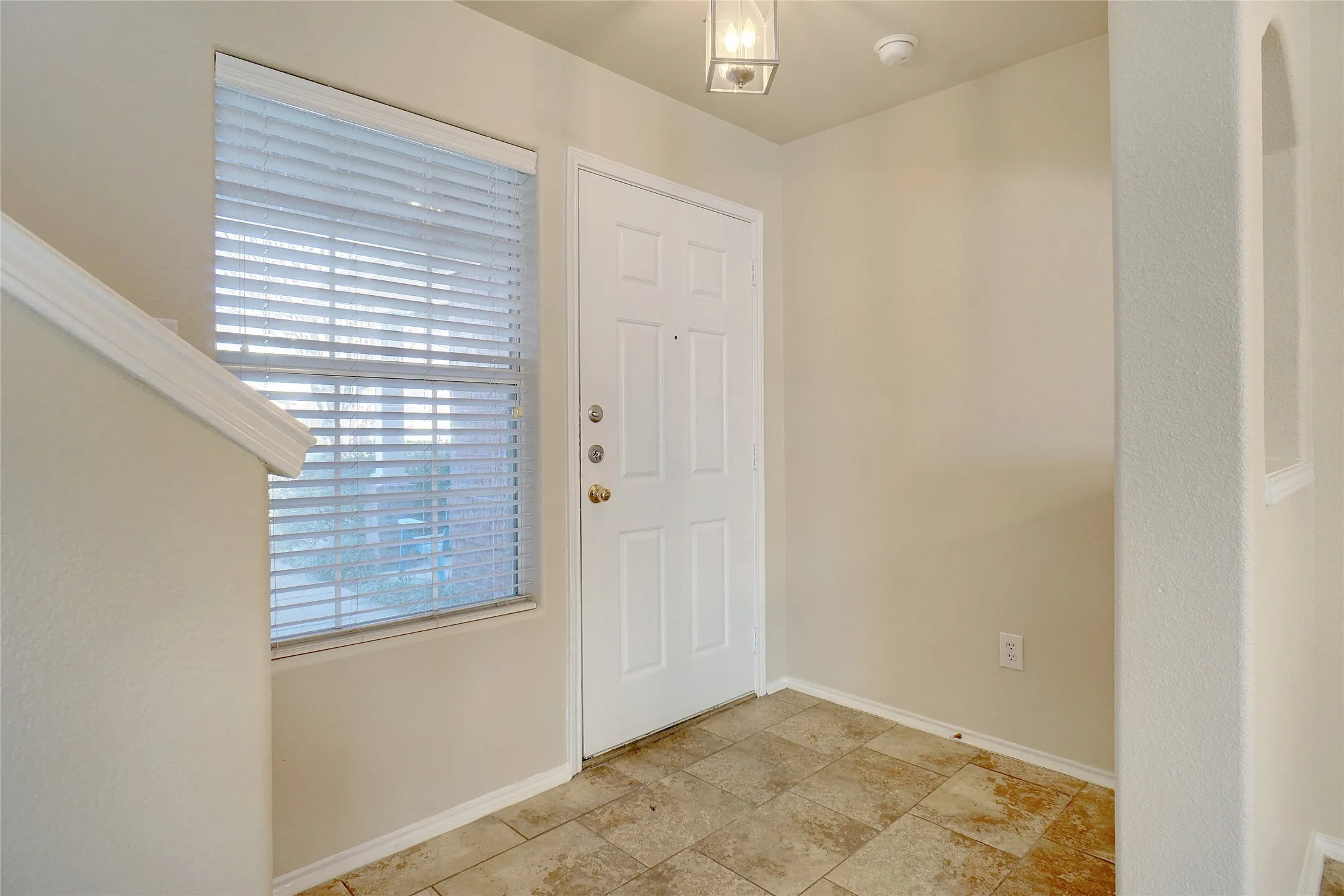 Duplex For Rent in Tarrant County , 7421 Cowhand Court, Fort Worth, Texas 76131, 3 Bedroom, 3 Bathroom, 2 Garage spaces, 1,465 Sqft, built in 2006, mls#21411328, Real Estate Agent in Fort Worth, Homes For Rent in Tarrant county, Homes For Rent in Fort Worth, Realtor in Fort Worth Texas, Real Estate Brokerage Independent Realty Texas, Luminita Cordes Realtor