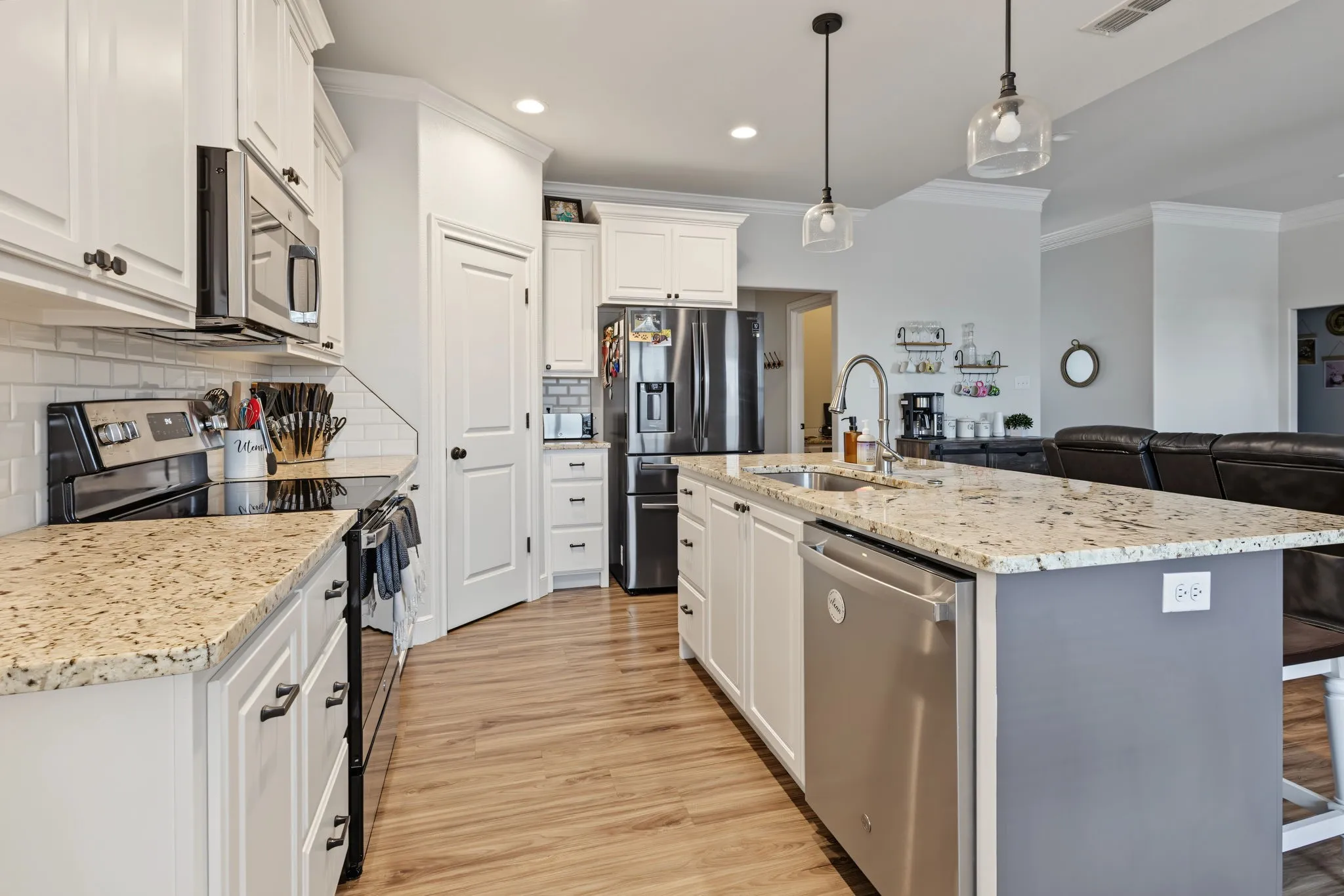 Single Family Residence For Sale in Taylor County , 7420 Lake Ridge Parkway, Abilene, Texas 79602, 3 Bedroom, 2 Bathroom, 2 Garage spaces, 1,632 Sqft, built in 2021, mls#21384311, Real Estate Agent in Abilene, Homes For Sale in Taylor county, Homes For Sale in Abilene, Realtor in Abilene Texas, Real Estate Brokerage Independent Realty Texas, Luminita Cordes Realtor