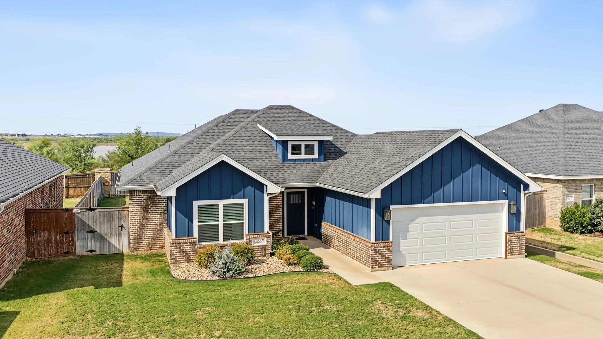 Single Family Residence For Sale in Taylor County , 7420 Lake Ridge Parkway, Abilene, Texas 79602, 3 Bedroom, 2 Bathroom, 2 Garage spaces, 1,632 Sqft, built in 2021, mls#21384311, Real Estate Agent in Abilene, Homes For Sale in Taylor county, Homes For Sale in Abilene, Realtor in Abilene Texas, Real Estate Brokerage Independent Realty Texas, Luminita Cordes Realtor