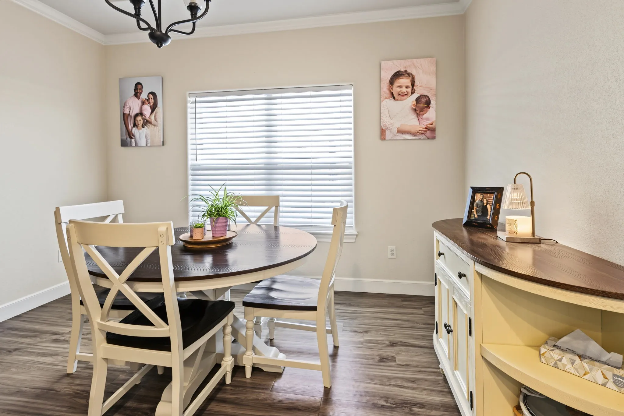 Single Family Residence For Sale in Taylor County , 7420 Lake Ridge Parkway, Abilene, Texas 79602, 3 Bedroom, 2 Bathroom, 2 Garage spaces, 1,632 Sqft, built in 2021, mls#21384311, Real Estate Agent in Abilene, Homes For Sale in Taylor county, Homes For Sale in Abilene, Realtor in Abilene Texas, Real Estate Brokerage Independent Realty Texas, Luminita Cordes Realtor