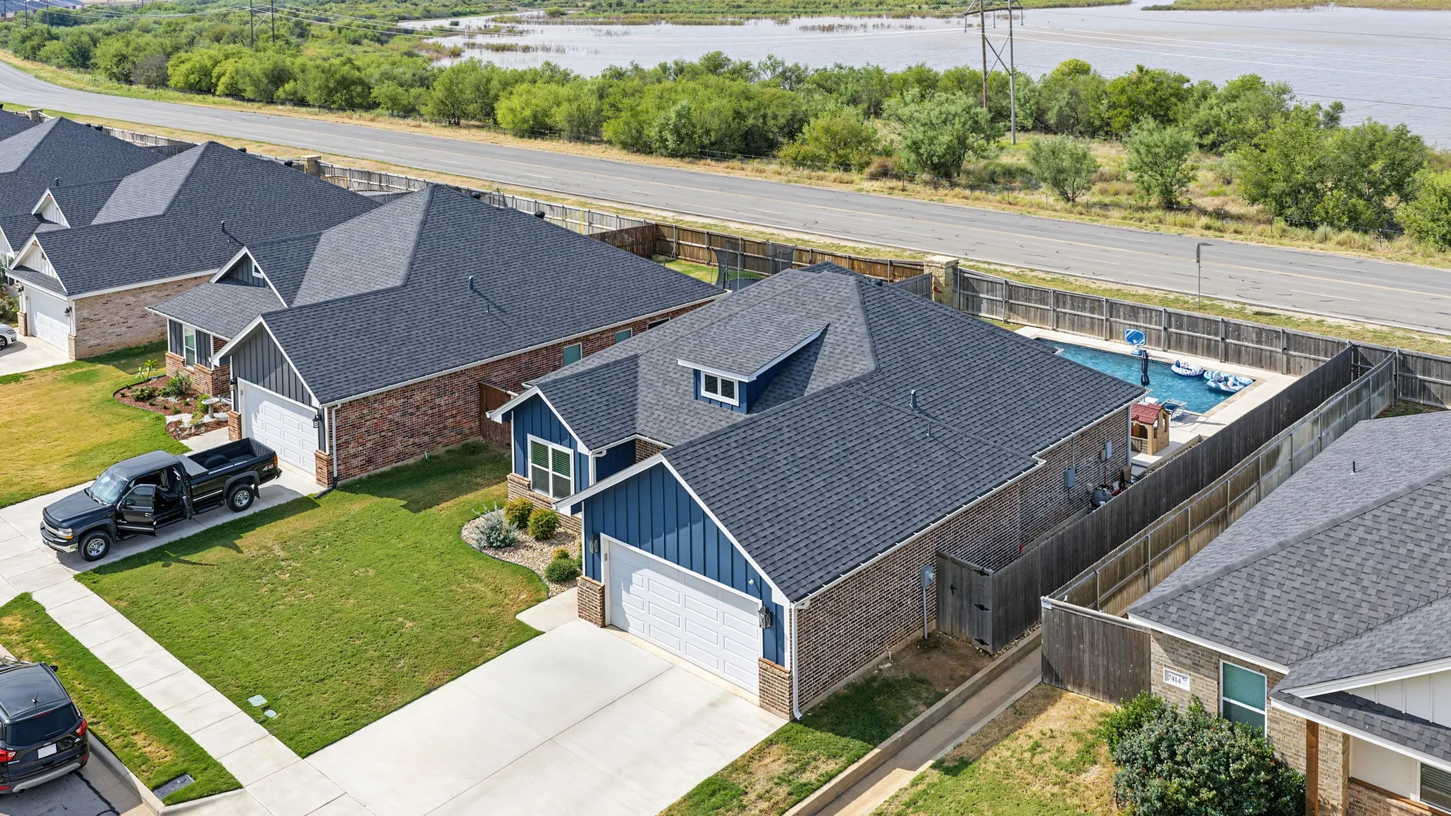Single Family Residence For Sale in Taylor County , 7420 Lake Ridge Parkway, Abilene, Texas 79602, 3 Bedroom, 2 Bathroom, 2 Garage spaces, 1,632 Sqft, built in 2021, mls#21384311, Real Estate Agent in Abilene, Homes For Sale in Taylor county, Homes For Sale in Abilene, Realtor in Abilene Texas, Real Estate Brokerage Independent Realty Texas, Luminita Cordes Realtor