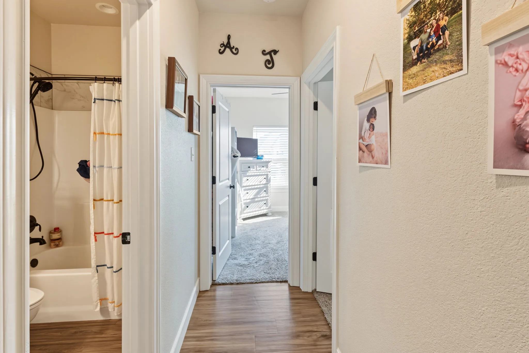Single Family Residence For Sale in Taylor County , 7420 Lake Ridge Parkway, Abilene, Texas 79602, 3 Bedroom, 2 Bathroom, 2 Garage spaces, 1,632 Sqft, built in 2021, mls#21384311, Real Estate Agent in Abilene, Homes For Sale in Taylor county, Homes For Sale in Abilene, Realtor in Abilene Texas, Real Estate Brokerage Independent Realty Texas, Luminita Cordes Realtor