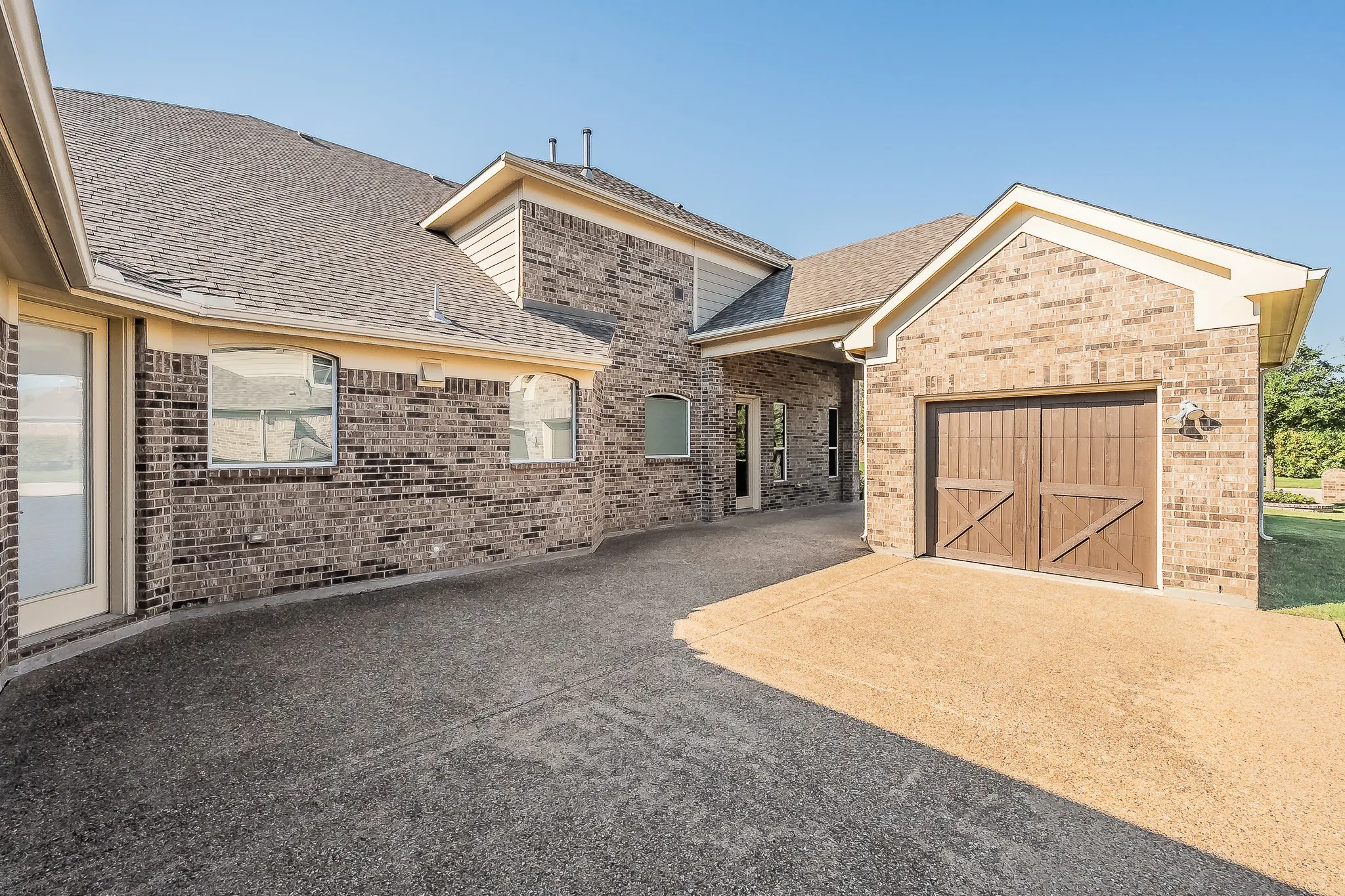 Single Family Residence For Sale in Tarrant County , 501 Rawhide Path, Keller, Texas 76248, 4 Bedroom, 3 Bathroom, 3 Garage spaces, 4,234 Sqft, built in 2015, mls#21408243, Real Estate Agent in Keller, Homes For Sale in Tarrant county, Homes For Sale in Keller, Realtor in Keller Texas, Real Estate Brokerage Independent Realty Texas, Luminita Cordes Realtor