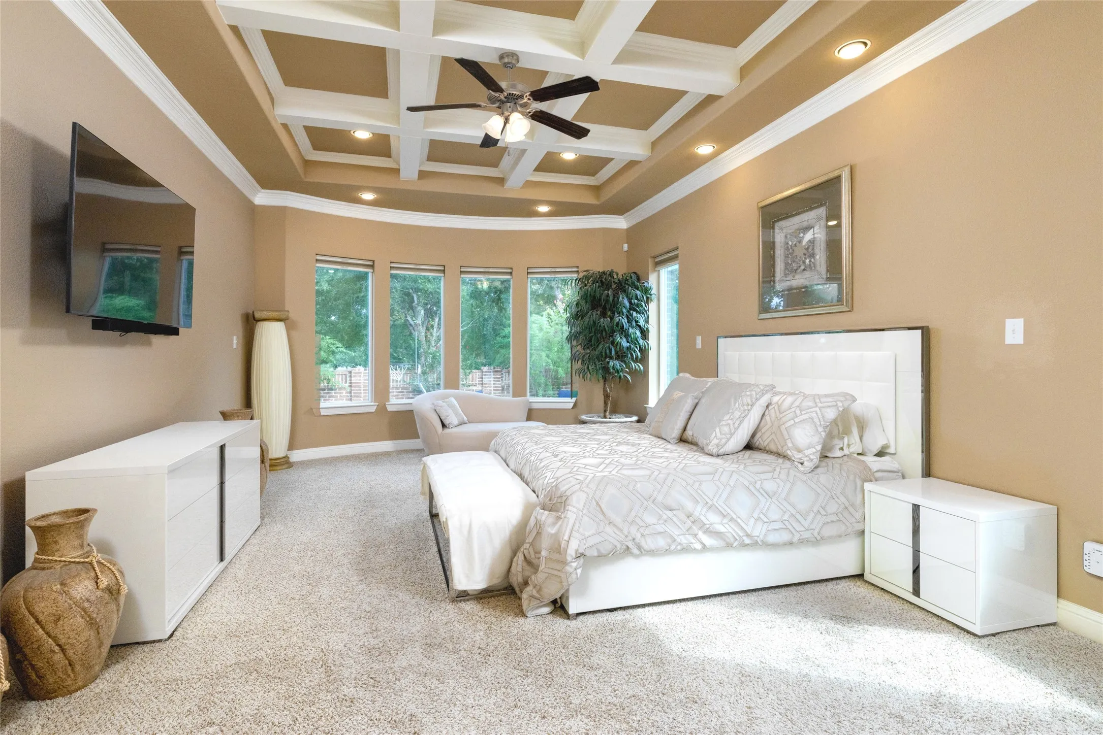 Single Family Residence For Sale in Tarrant County , 501 Rawhide Path, Keller, Texas 76248, 4 Bedroom, 3 Bathroom, 3 Garage spaces, 4,234 Sqft, built in 2015, mls#21408243, Real Estate Agent in Keller, Homes For Sale in Tarrant county, Homes For Sale in Keller, Realtor in Keller Texas, Real Estate Brokerage Independent Realty Texas, Luminita Cordes Realtor