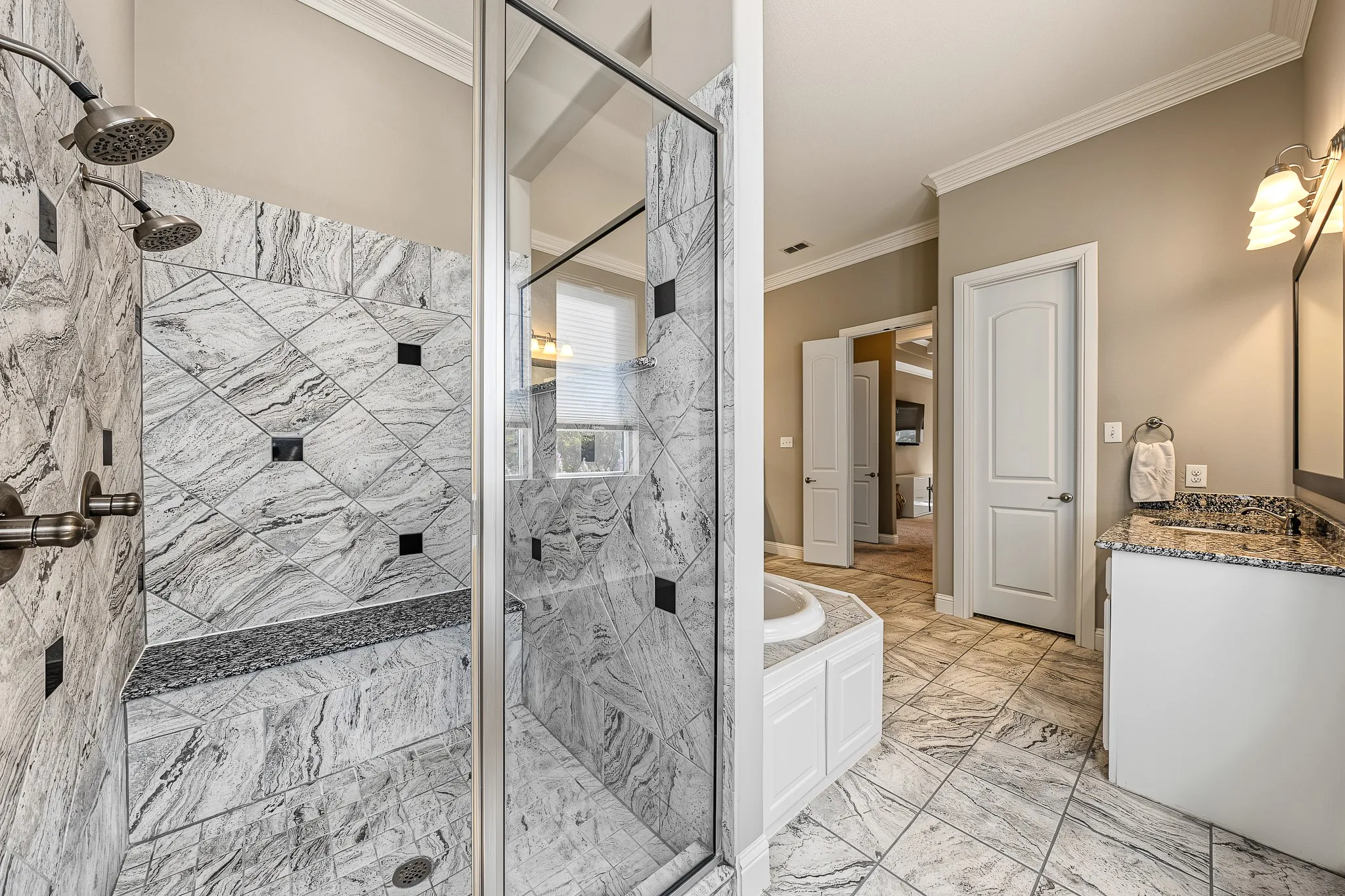 Single Family Residence For Sale in Tarrant County , 501 Rawhide Path, Keller, Texas 76248, 4 Bedroom, 3 Bathroom, 3 Garage spaces, 4,234 Sqft, built in 2015, mls#21408243, Real Estate Agent in Keller, Homes For Sale in Tarrant county, Homes For Sale in Keller, Realtor in Keller Texas, Real Estate Brokerage Independent Realty Texas, Luminita Cordes Realtor
