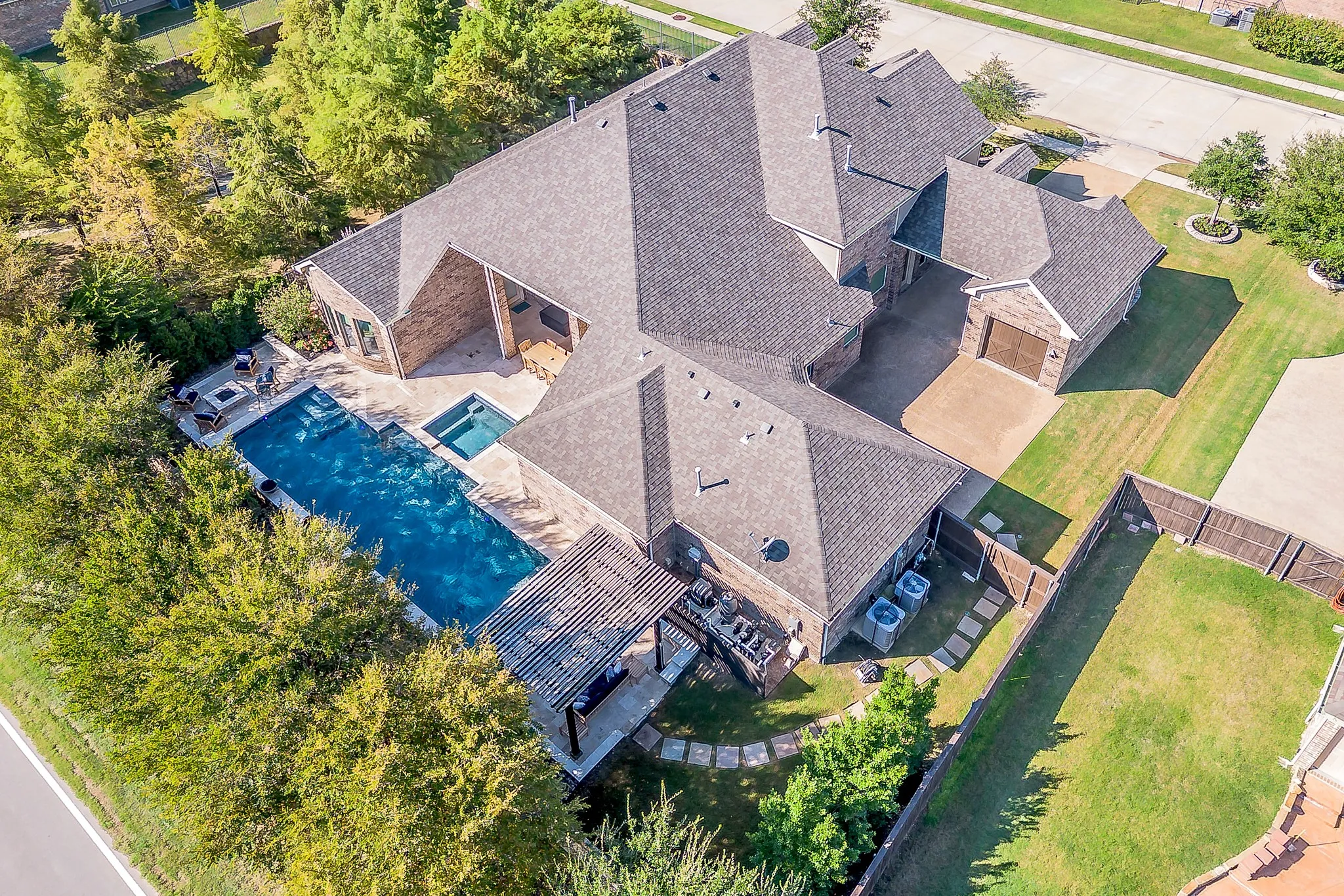 Single Family Residence For Sale in Tarrant County , 501 Rawhide Path, Keller, Texas 76248, 4 Bedroom, 3 Bathroom, 3 Garage spaces, 4,234 Sqft, built in 2015, mls#21408243, Real Estate Agent in Keller, Homes For Sale in Tarrant county, Homes For Sale in Keller, Realtor in Keller Texas, Real Estate Brokerage Independent Realty Texas, Luminita Cordes Realtor