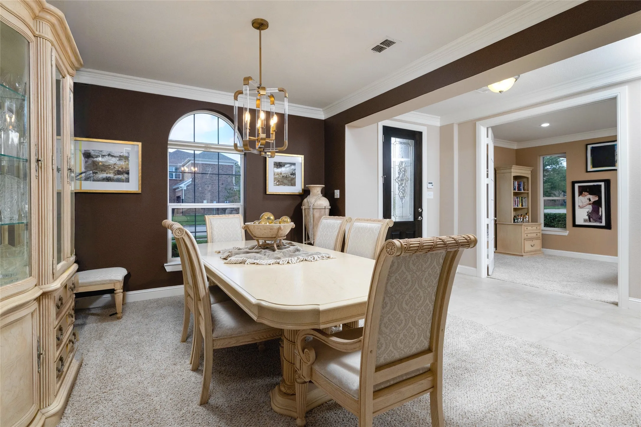 Single Family Residence For Sale in Tarrant County , 501 Rawhide Path, Keller, Texas 76248, 4 Bedroom, 3 Bathroom, 3 Garage spaces, 4,234 Sqft, built in 2015, mls#21408243, Real Estate Agent in Keller, Homes For Sale in Tarrant county, Homes For Sale in Keller, Realtor in Keller Texas, Real Estate Brokerage Independent Realty Texas, Luminita Cordes Realtor