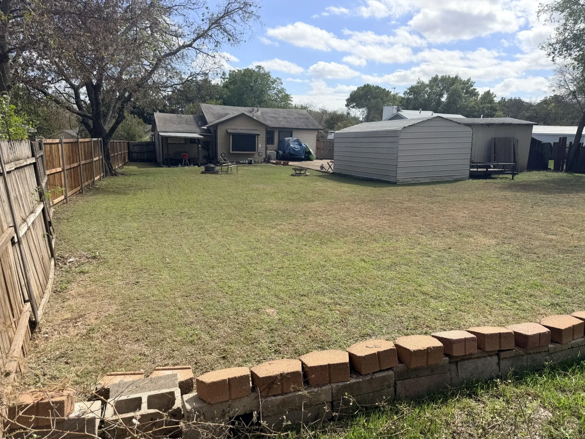 Single Family Residence For Sale in Tarrant County , 2725 San Benito Street, Sansom Park, Texas 76114, 3 Bedroom, 2 Bathroom, Garage spaces, 1,134 Sqft, built in 1950, mls#21410790, Real Estate Agent in Sansom Park, Homes For Sale in Tarrant county, Homes For Sale in Sansom Park, Realtor in Sansom Park Texas, Real Estate Brokerage Independent Realty Texas, Luminita Cordes Realtor