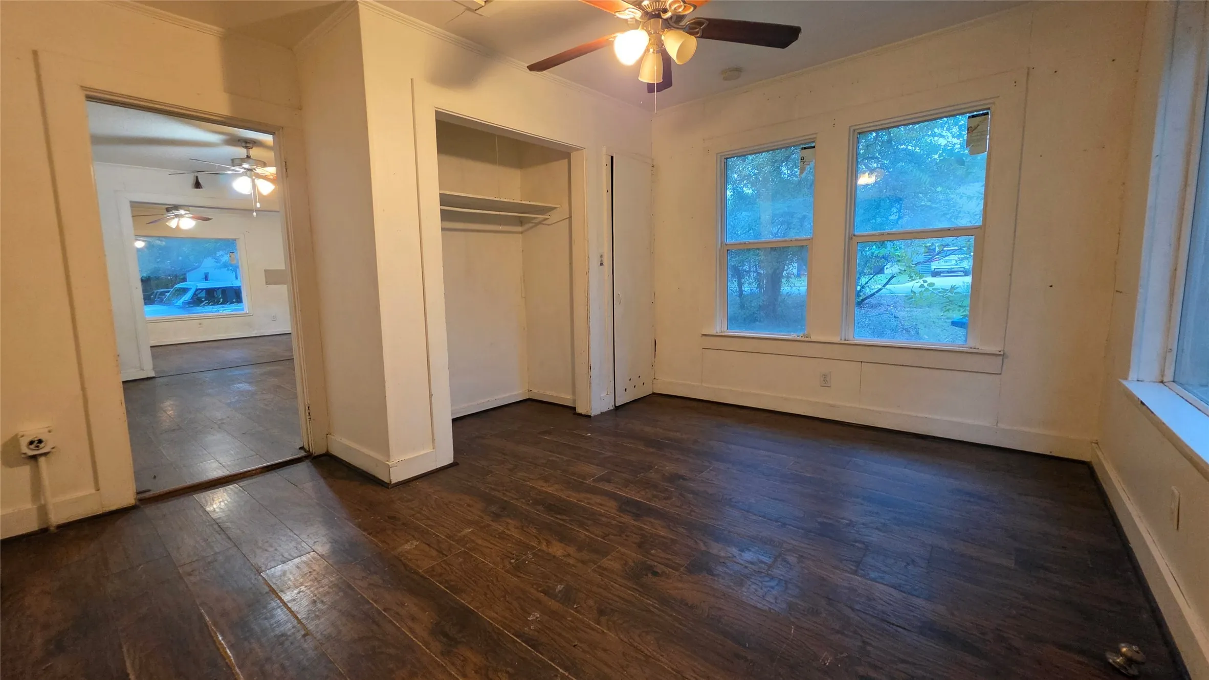 Single Family Residence For Sale in Collin County , 104 Short Street, Farmersville, Texas 75442, 2 Bedroom, 1 Bathroom, Garage spaces, 1,018 Sqft, built in 1960, mls#21411336, Real Estate Agent in Farmersville, Homes For Sale in Collin county, Homes For Sale in Farmersville, Realtor in Farmersville Texas, Real Estate Brokerage Independent Realty Texas, Luminita Cordes Realtor