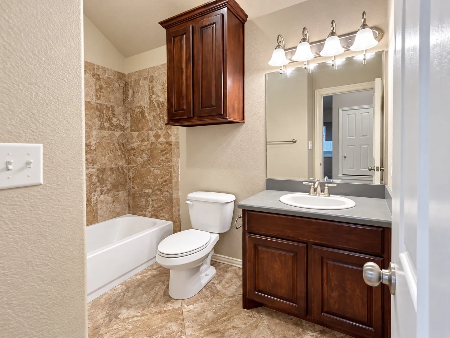 Single Family Residence For Rent in Hood County , 503 Mountain View Trail, Granbury, Texas 76049, 2 Bedroom, 1 Bathroom, Garage spaces, 888 Sqft, built in 2012, mls#21411340, Real Estate Agent in Granbury, Homes For Rent in Hood county, Homes For Rent in Granbury, Realtor in Granbury Texas, Real Estate Brokerage Independent Realty Texas, Luminita Cordes Realtor