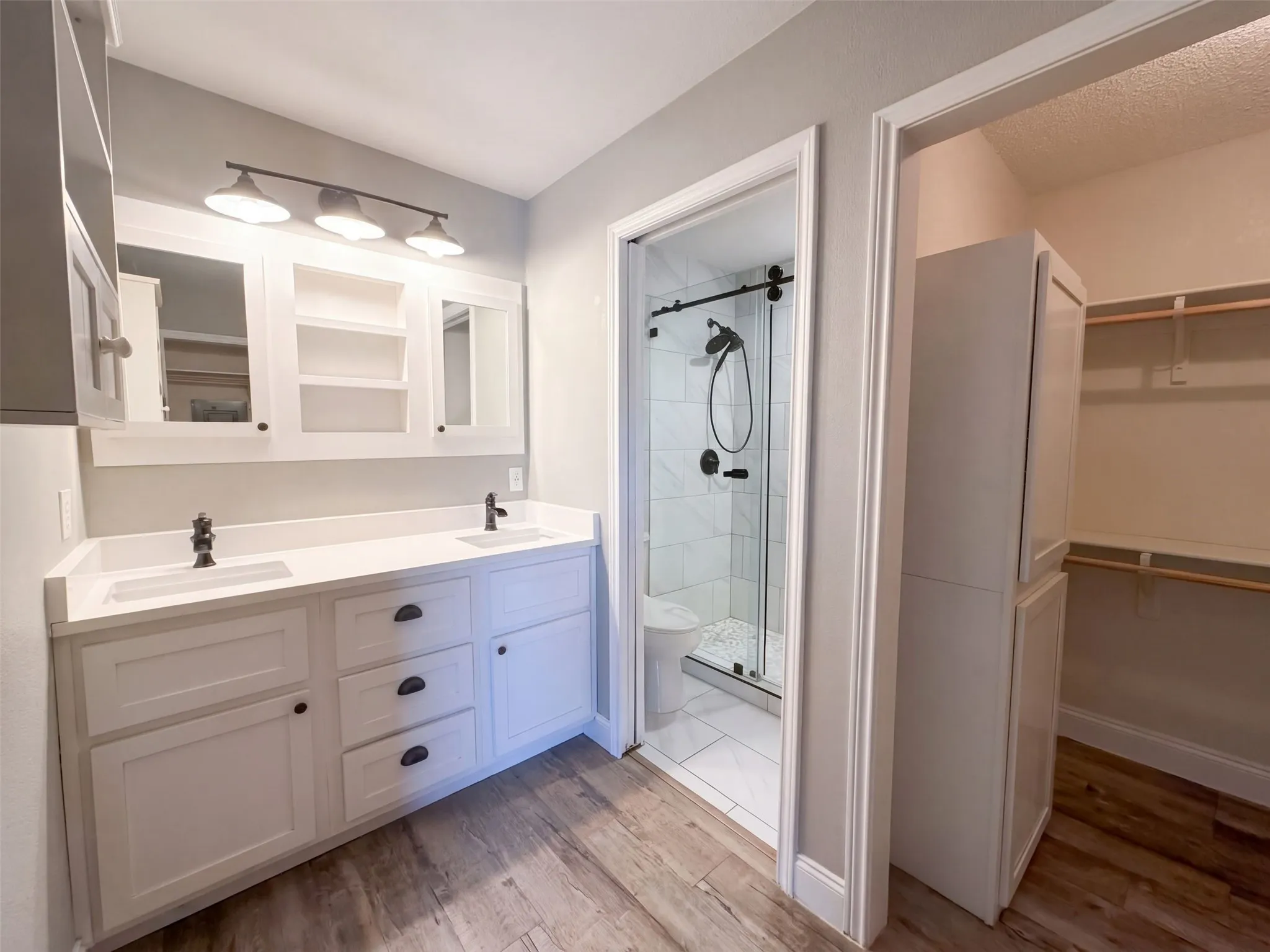 Single Family Residence For Sale in Collin County , 711 Rush Creek Drive, Allen, Texas 75002, 4 Bedroom, 2 Bathroom, 2 Garage spaces, 2,005 Sqft, built in 1981, mls#21411352, Real Estate Agent in Allen, Homes For Sale in Collin county, Homes For Sale in Allen, Realtor in Allen Texas, Real Estate Brokerage Independent Realty Texas, Luminita Cordes Realtor