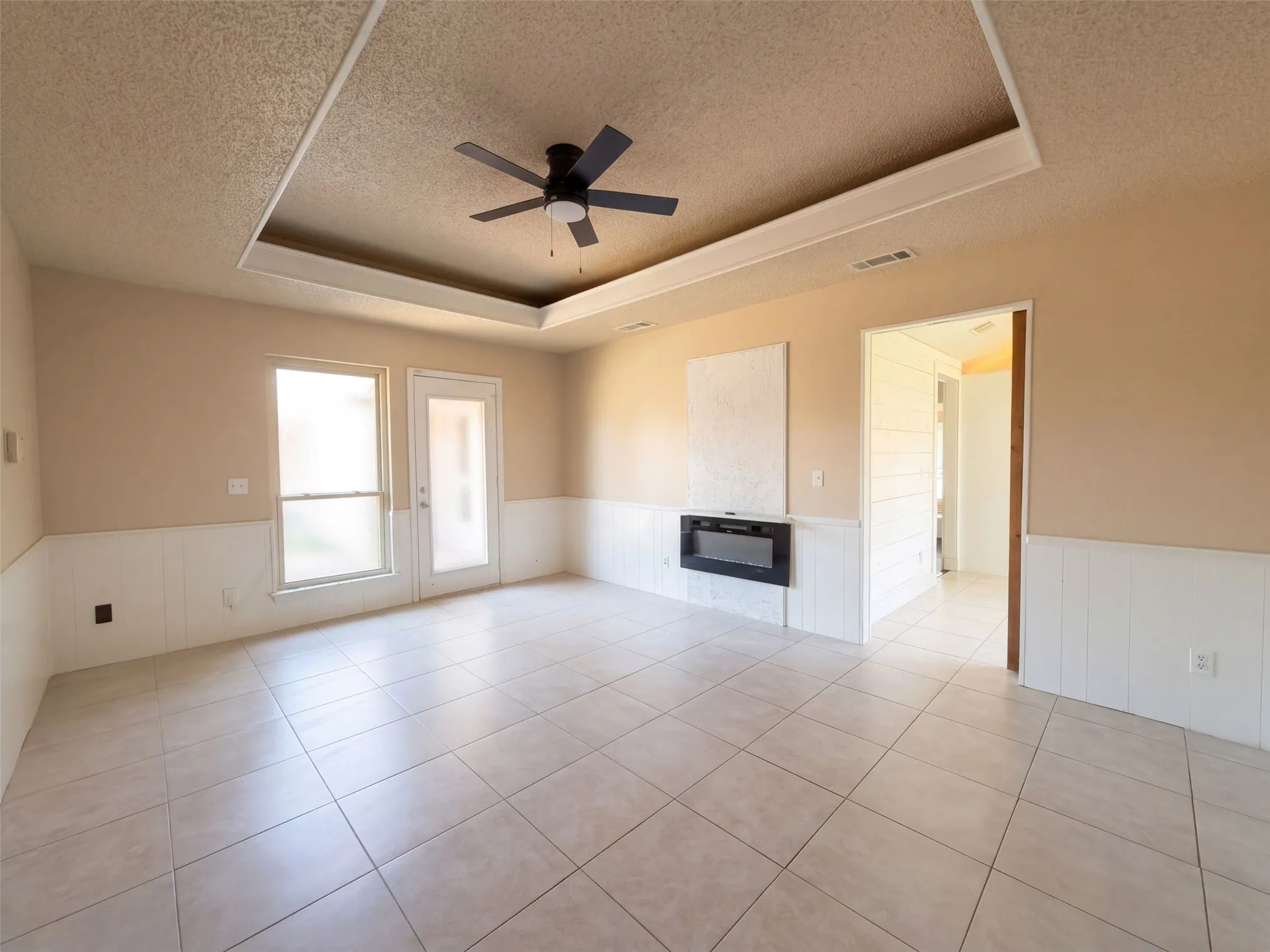 Single Family Residence For Sale in Collin County , 711 Rush Creek Drive, Allen, Texas 75002, 4 Bedroom, 2 Bathroom, 2 Garage spaces, 2,005 Sqft, built in 1981, mls#21411352, Real Estate Agent in Allen, Homes For Sale in Collin county, Homes For Sale in Allen, Realtor in Allen Texas, Real Estate Brokerage Independent Realty Texas, Luminita Cordes Realtor