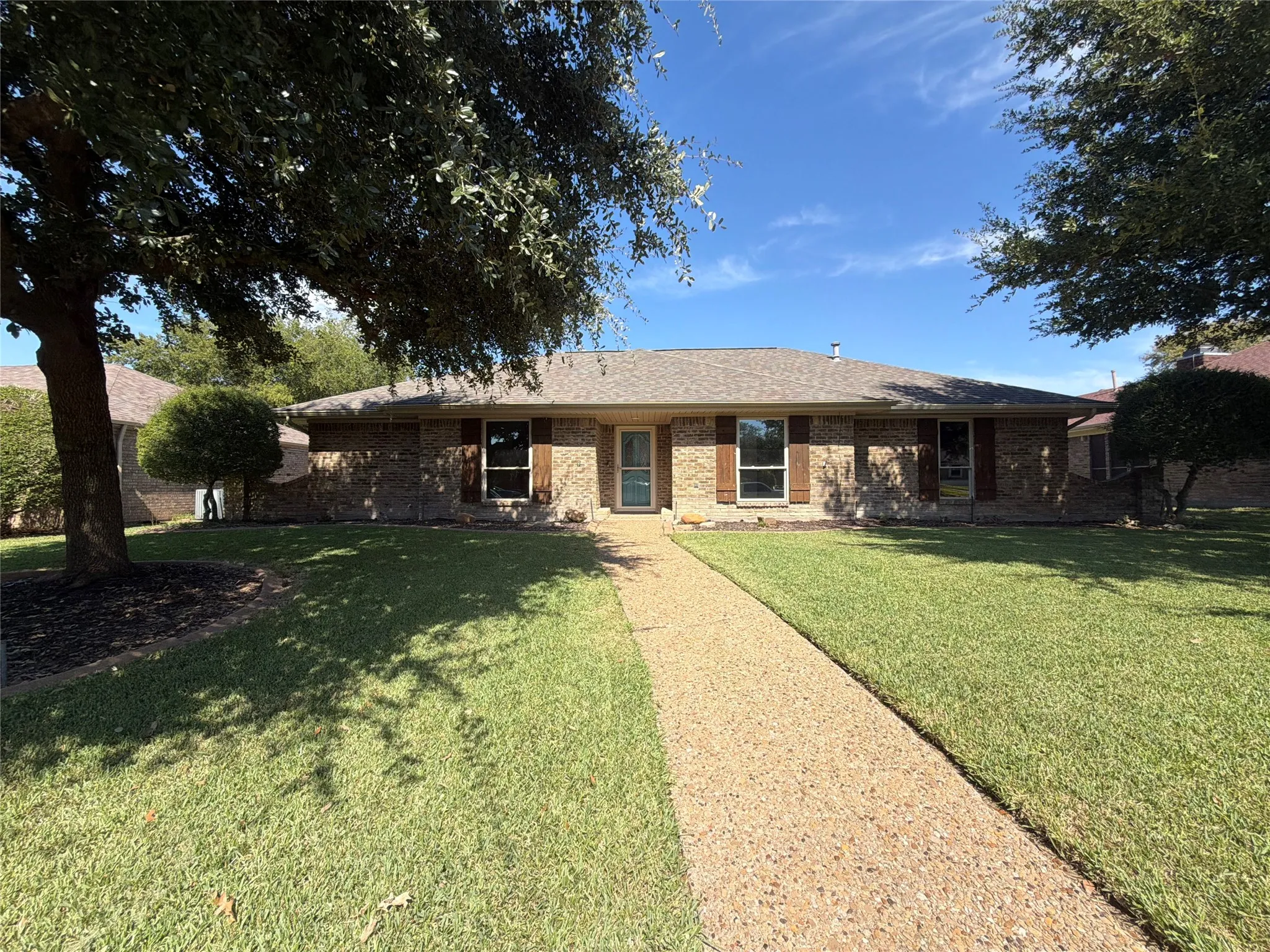 Single Family Residence For Sale