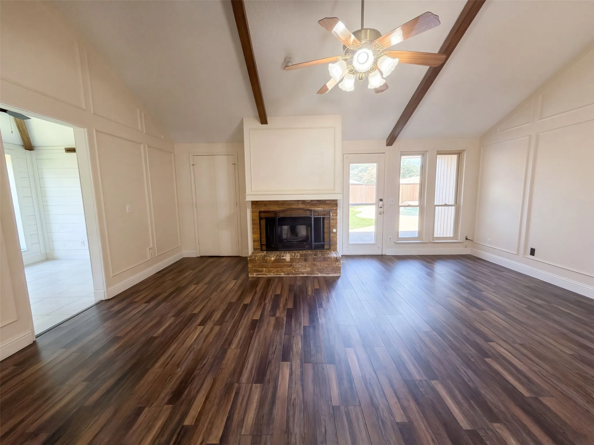 Single Family Residence For Sale in Collin County , 711 Rush Creek Drive, Allen, Texas 75002, 4 Bedroom, 2 Bathroom, 2 Garage spaces, 2,005 Sqft, built in 1981, mls#21411352, Real Estate Agent in Allen, Homes For Sale in Collin county, Homes For Sale in Allen, Realtor in Allen Texas, Real Estate Brokerage Independent Realty Texas, Luminita Cordes Realtor