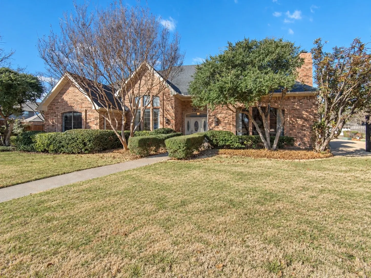 Single Family Residence For Sale in Collin County , 2609 Antlers Court, Plano, Texas 75025, 4 Bedroom, 3 Bathroom, 2 Garage spaces, 2,809 Sqft, built in 1986, mls#21411362, Real Estate Agent in Plano, Homes For Sale in Collin county, Homes For Sale in Plano, Realtor in Plano Texas, Real Estate Brokerage Independent Realty Texas, Luminita Cordes Realtor
