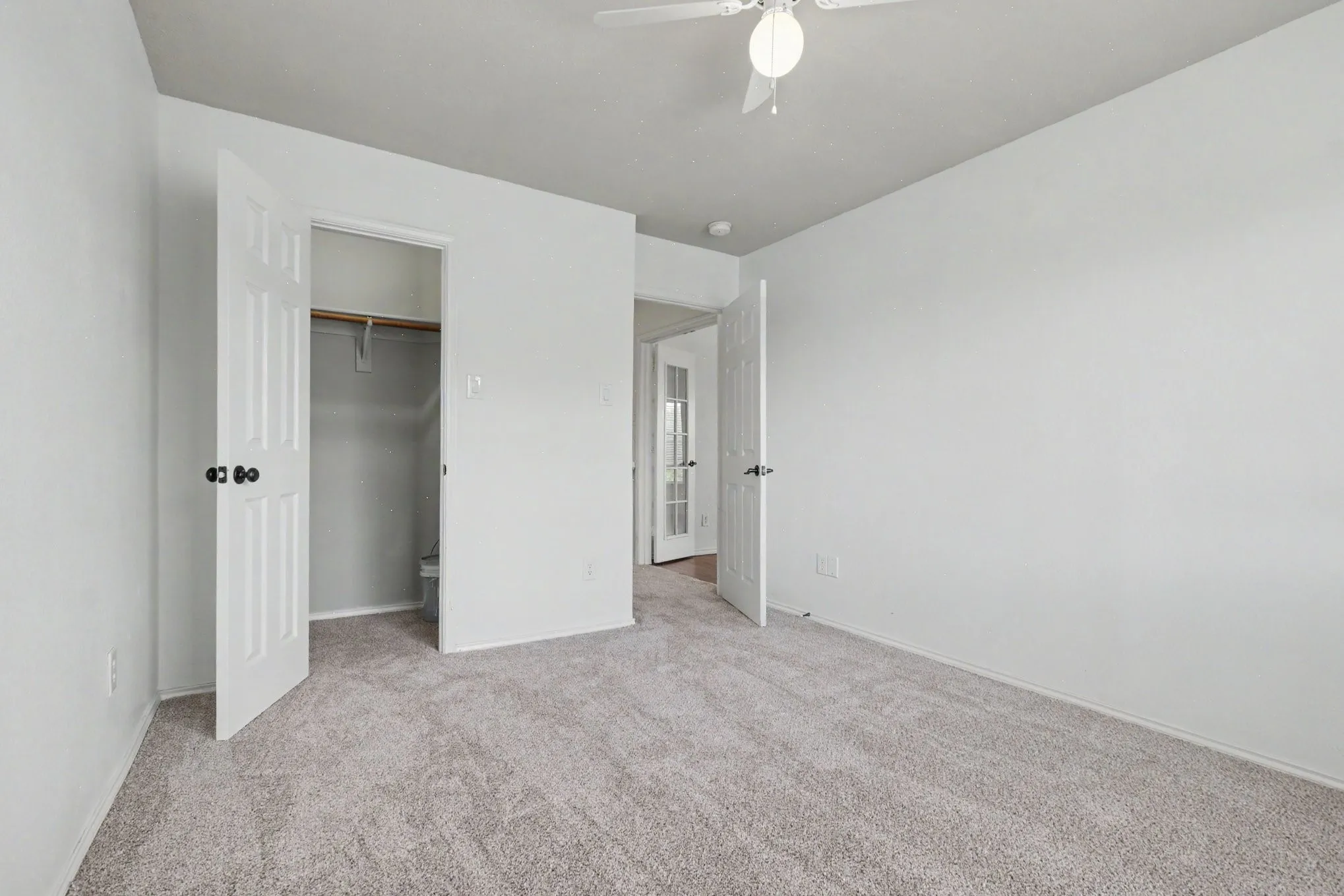 Single Family Residence For Sale in Collin County , 2221 Pittner Lane, Plano, Texas 75025, 4 Bedroom, 3 Bathroom, 1 Garage spaces, 2,800 Sqft, built in 1994, mls#21411367, Real Estate Agent in Plano, Homes For Sale in Collin county, Homes For Sale in Plano, Realtor in Plano Texas, Real Estate Brokerage Independent Realty Texas, Luminita Cordes Realtor