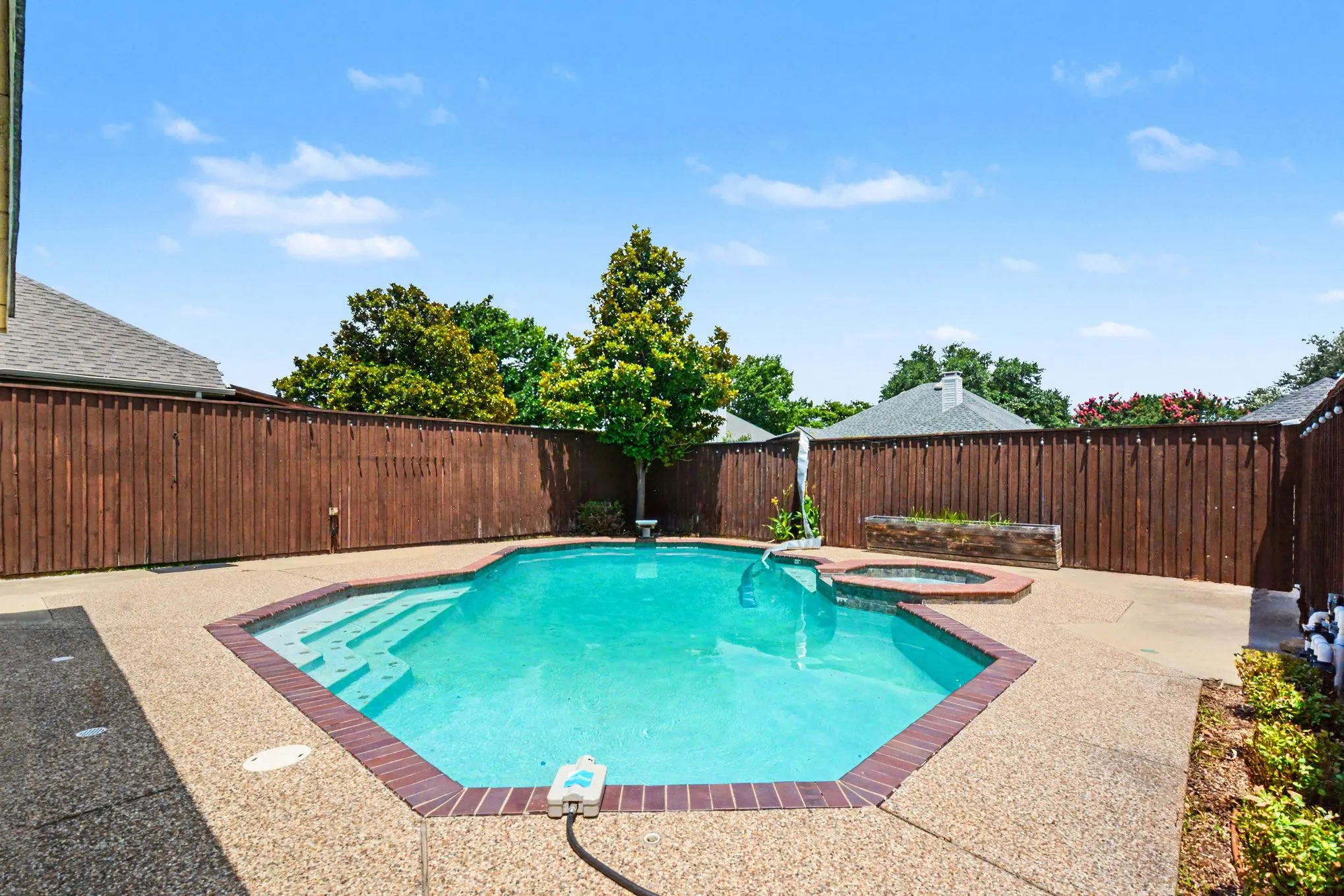 Single Family Residence For Sale in Collin County , 2221 Pittner Lane, Plano, Texas 75025, 4 Bedroom, 3 Bathroom, 1 Garage spaces, 2,800 Sqft, built in 1994, mls#21411367, Real Estate Agent in Plano, Homes For Sale in Collin county, Homes For Sale in Plano, Realtor in Plano Texas, Real Estate Brokerage Independent Realty Texas, Luminita Cordes Realtor