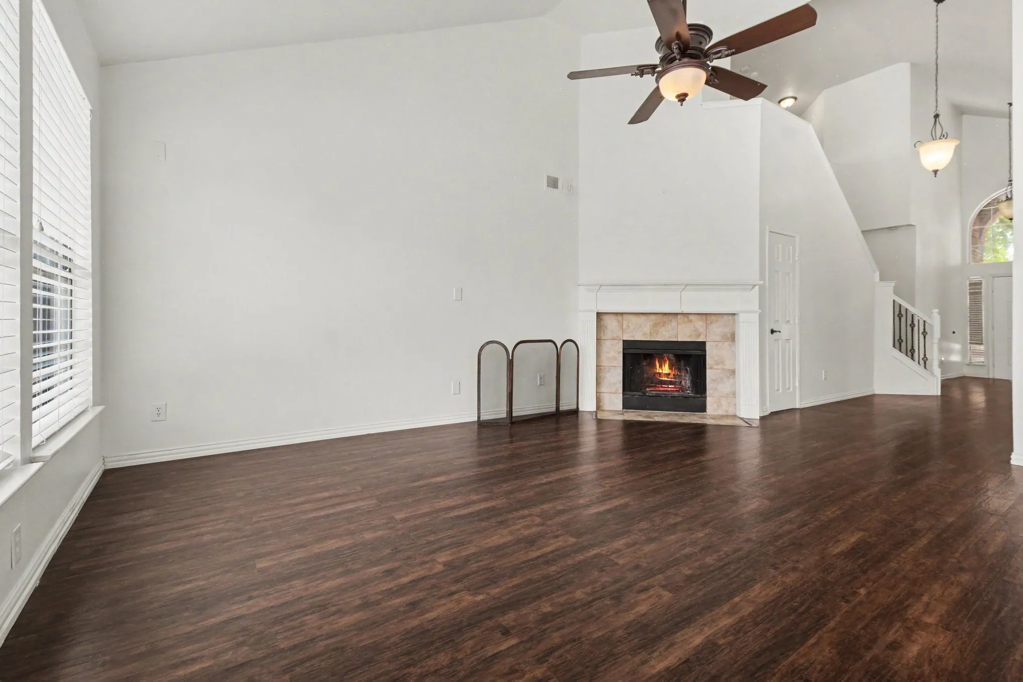 Single Family Residence For Sale in Collin County , 2221 Pittner Lane, Plano, Texas 75025, 4 Bedroom, 3 Bathroom, 1 Garage spaces, 2,800 Sqft, built in 1994, mls#21411367, Real Estate Agent in Plano, Homes For Sale in Collin county, Homes For Sale in Plano, Realtor in Plano Texas, Real Estate Brokerage Independent Realty Texas, Luminita Cordes Realtor