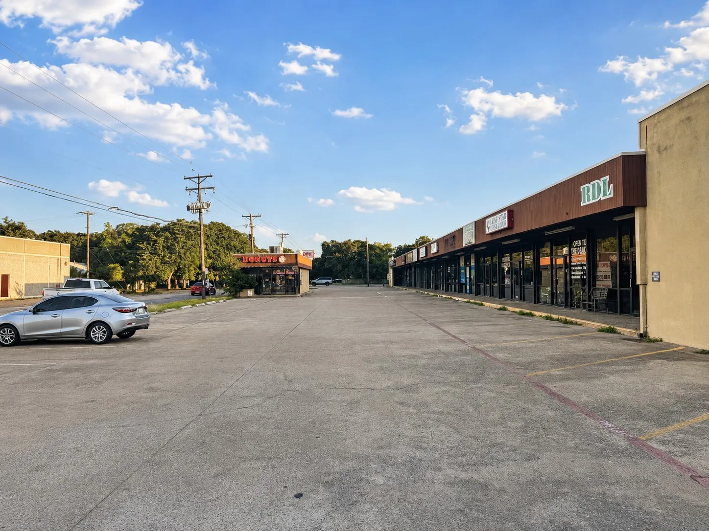 Retail For Sale in Tarrant County , 2225 Haltom Rd, Haltom City, Texas 76117, 0, 0, Garage spaces, 0 Sqft, built in 1988, mls#21411384, Real Estate Agent in Haltom City, Homes For Sale in Tarrant county, Homes For Sale in Haltom City, Realtor in Haltom City Texas, Real Estate Brokerage Independent Realty Texas, Luminita Cordes Realtor