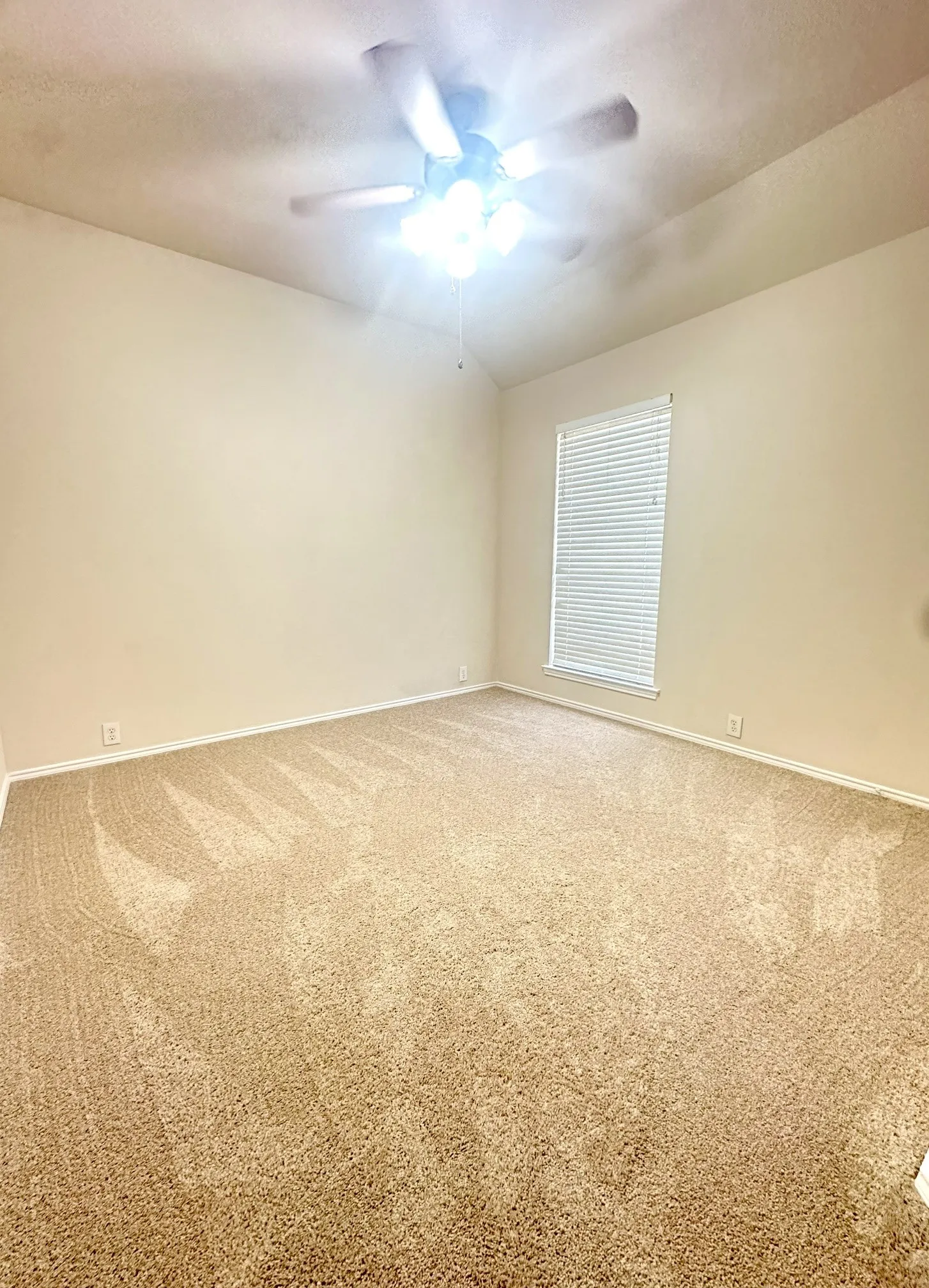 Single Family Residence For Rent in Collin County , 8733 Somerville Way, Plano, Texas 75025, 4 Bedroom, 2 Bathroom, 2 Garage spaces, 2,030 Sqft, built in 1999, mls#21411391, Real Estate Agent in Plano, Homes For Rent in Collin county, Homes For Rent in Plano, Realtor in Plano Texas, Real Estate Brokerage Independent Realty Texas, Luminita Cordes Realtor