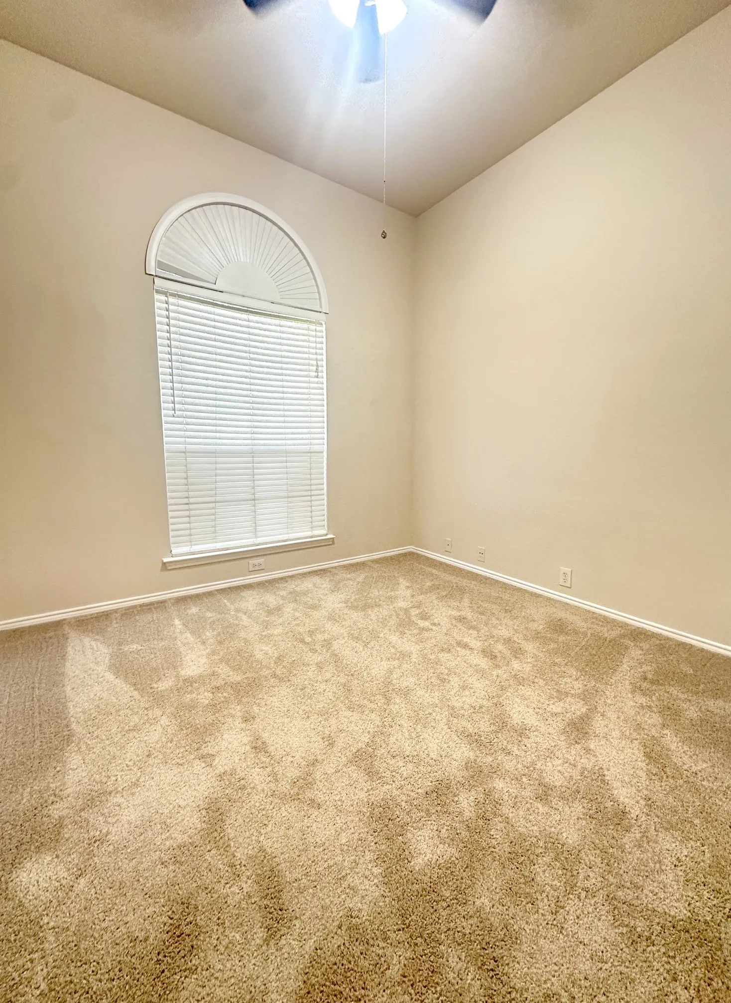 Single Family Residence For Rent in Collin County , 8733 Somerville Way, Plano, Texas 75025, 4 Bedroom, 2 Bathroom, 2 Garage spaces, 2,030 Sqft, built in 1999, mls#21411391, Real Estate Agent in Plano, Homes For Rent in Collin county, Homes For Rent in Plano, Realtor in Plano Texas, Real Estate Brokerage Independent Realty Texas, Luminita Cordes Realtor