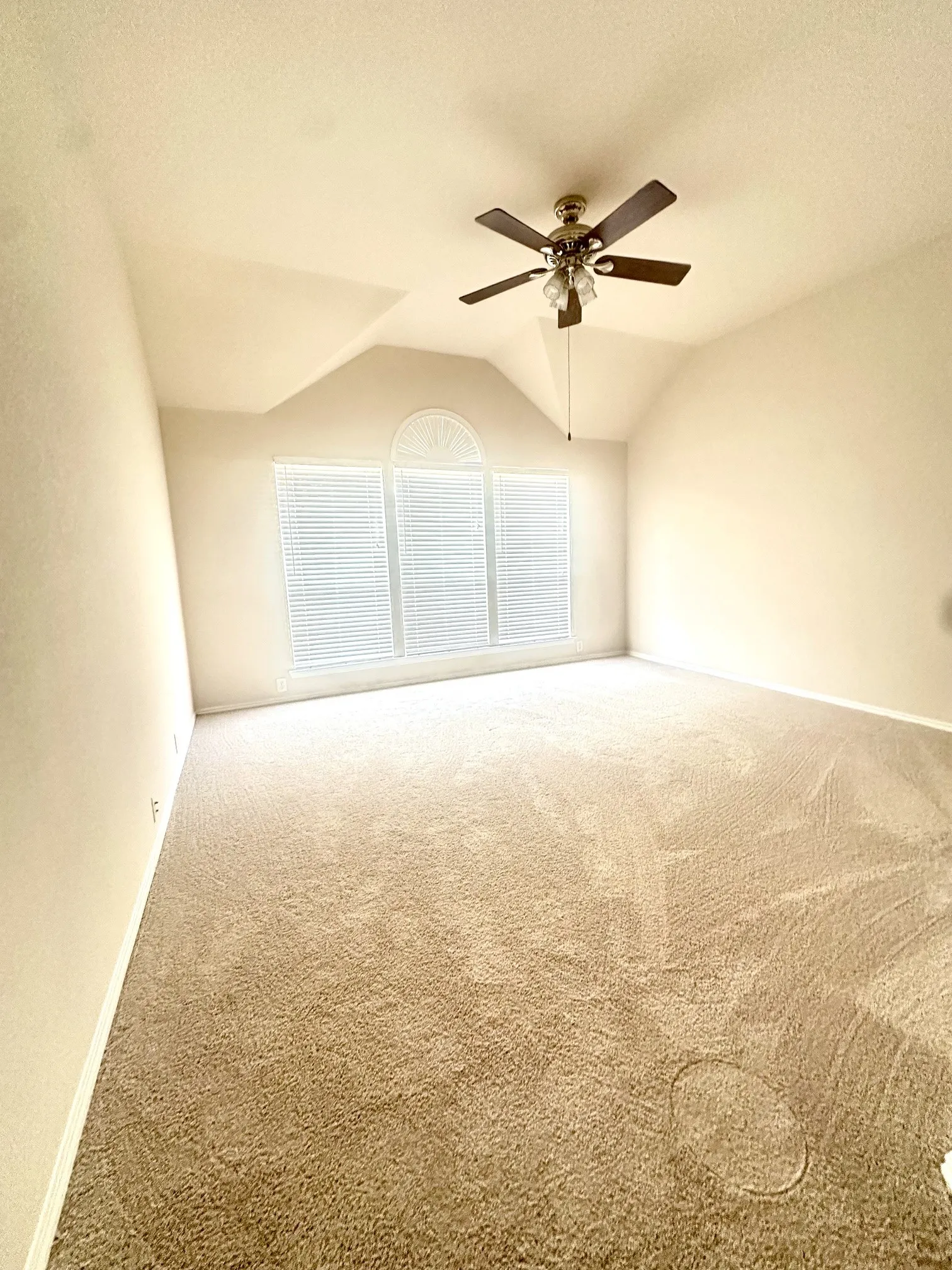 Single Family Residence For Rent in Collin County , 8733 Somerville Way, Plano, Texas 75025, 4 Bedroom, 2 Bathroom, 2 Garage spaces, 2,030 Sqft, built in 1999, mls#21411391, Real Estate Agent in Plano, Homes For Rent in Collin county, Homes For Rent in Plano, Realtor in Plano Texas, Real Estate Brokerage Independent Realty Texas, Luminita Cordes Realtor