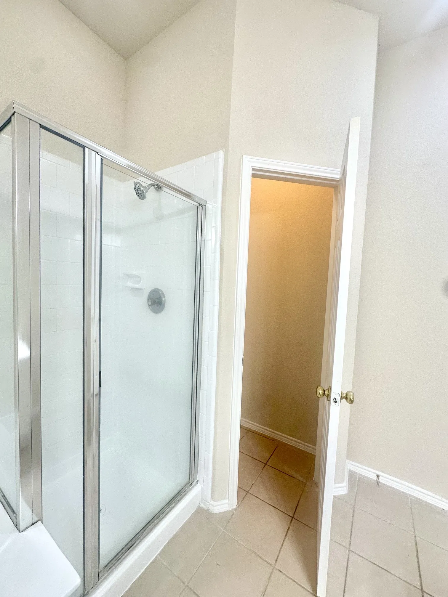 Single Family Residence For Rent in Collin County , 8733 Somerville Way, Plano, Texas 75025, 4 Bedroom, 2 Bathroom, 2 Garage spaces, 2,030 Sqft, built in 1999, mls#21411391, Real Estate Agent in Plano, Homes For Rent in Collin county, Homes For Rent in Plano, Realtor in Plano Texas, Real Estate Brokerage Independent Realty Texas, Luminita Cordes Realtor