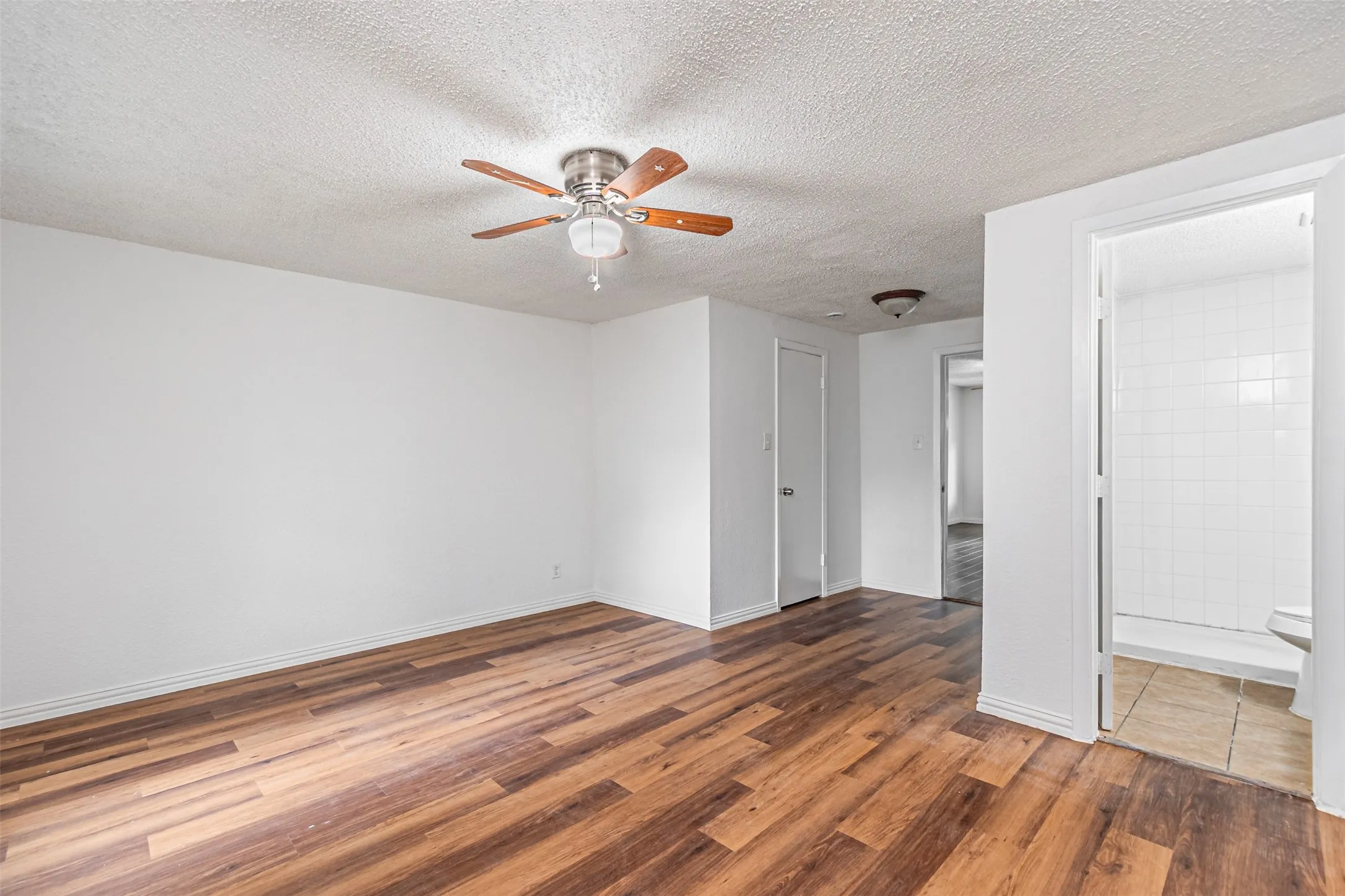 Single Family Residence For Sale in Dallas County , 2510 Bluffton Drive, Dallas, Texas 75228, 4 Bedroom, 2 Bathroom, Garage spaces, 1,200 Sqft, built in 1955, mls#21411338, Real Estate Agent in Dallas, Homes For Sale in Dallas county, Homes For Sale in Dallas, Realtor in Dallas Texas, Real Estate Brokerage Independent Realty Texas, Luminita Cordes Realtor