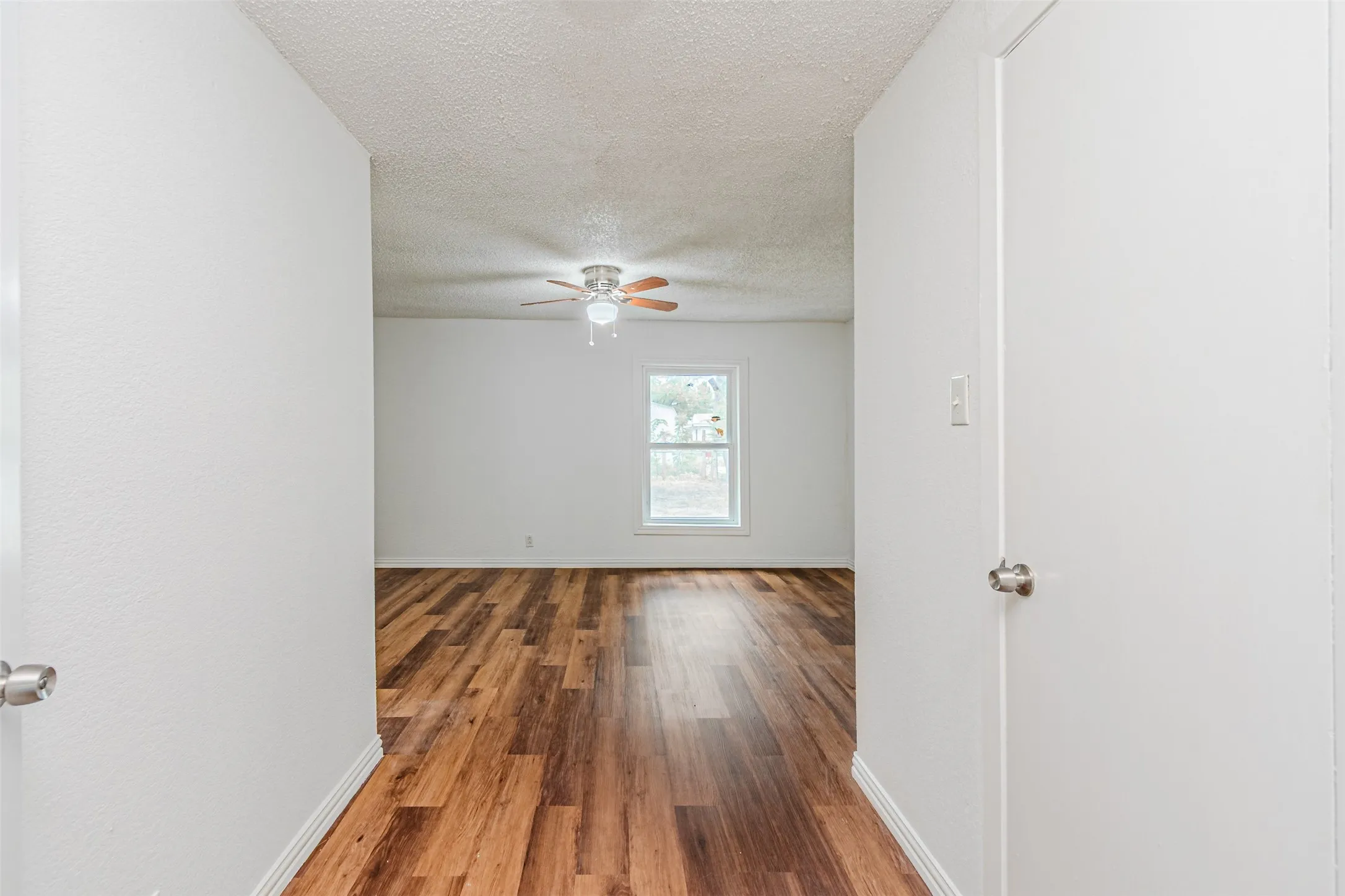 Single Family Residence For Sale in Dallas County , 2510 Bluffton Drive, Dallas, Texas 75228, 4 Bedroom, 2 Bathroom, Garage spaces, 1,200 Sqft, built in 1955, mls#21411338, Real Estate Agent in Dallas, Homes For Sale in Dallas county, Homes For Sale in Dallas, Realtor in Dallas Texas, Real Estate Brokerage Independent Realty Texas, Luminita Cordes Realtor