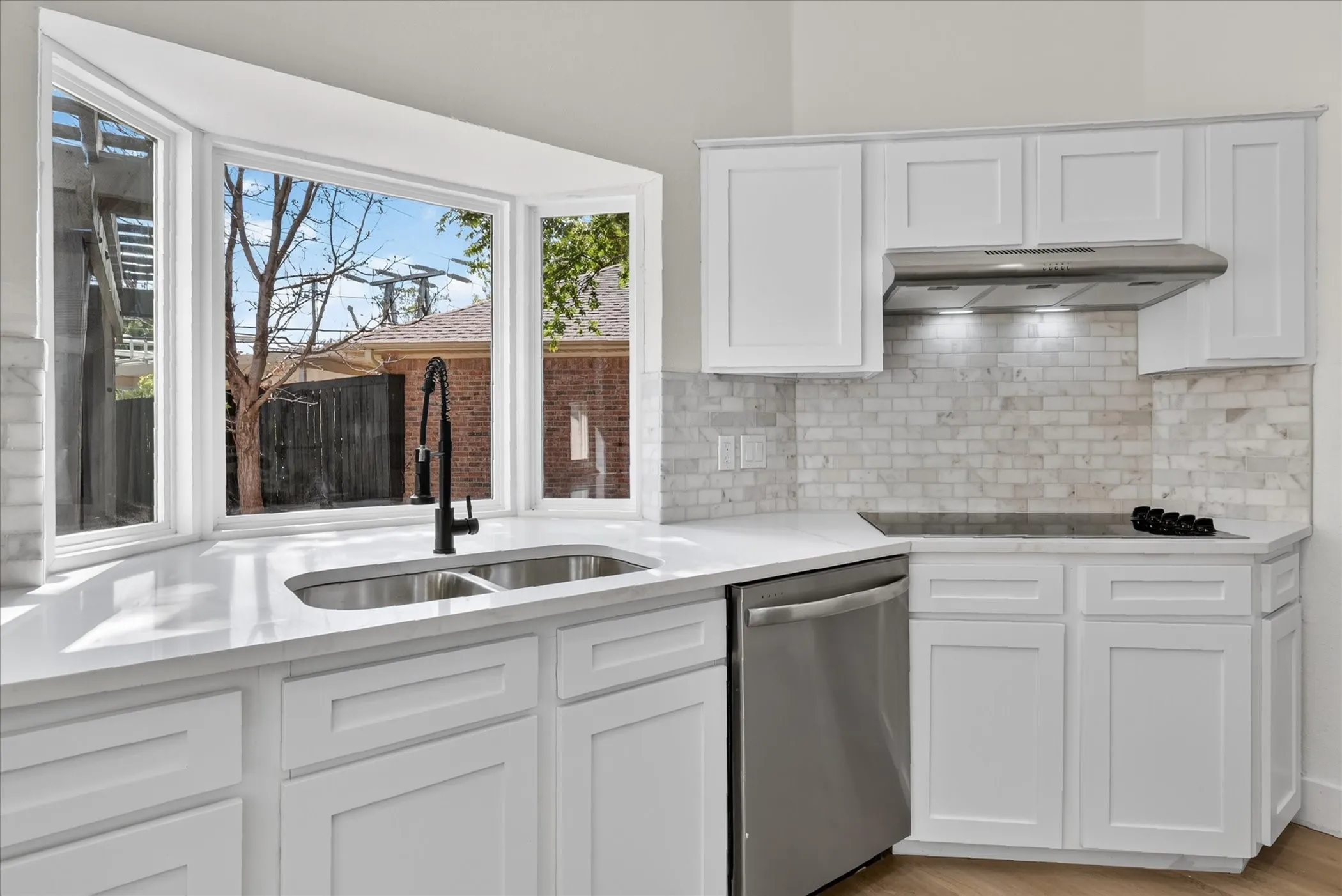 Single Family Residence For Sale in Collin County , 18902 Whitewater Lane, Dallas, Texas 75287, 3 Bedroom, 2 Bathroom, 2 Garage spaces, 1,997 Sqft, built in 1984, mls#21411388, Real Estate Agent in Dallas, Homes For Sale in Collin county, Homes For Sale in Dallas, Realtor in Dallas Texas, Real Estate Brokerage Independent Realty Texas, Luminita Cordes Realtor
