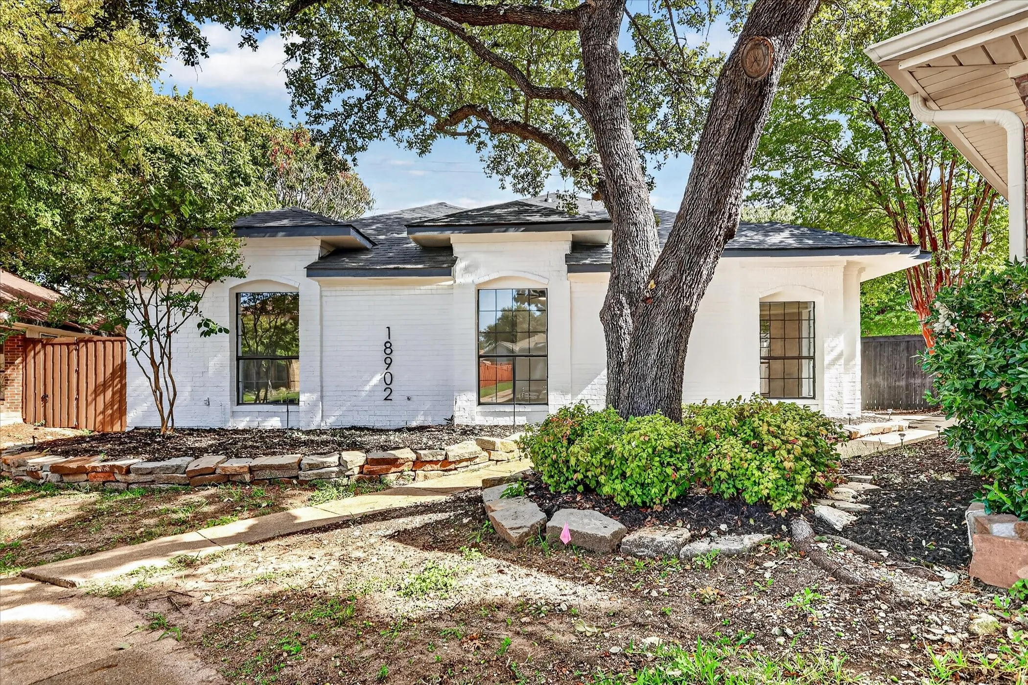 Single Family Residence For Sale