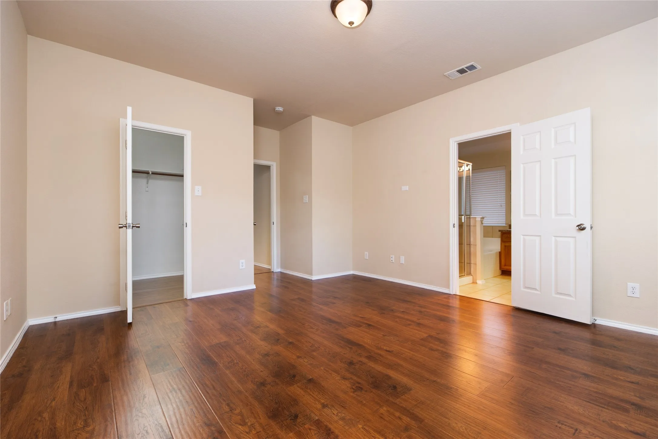 Single Family Residence For Rent in Collin County , 11938 Kingsville Drive, Frisco, Texas 75035, 3 Bedroom, 2 Bathroom, 2 Garage spaces, 1,833 Sqft, built in 2005, mls#21411416, Real Estate Agent in Frisco, Homes For Rent in Collin county, Homes For Rent in Frisco, Realtor in Frisco Texas, Real Estate Brokerage Independent Realty Texas, Luminita Cordes Realtor