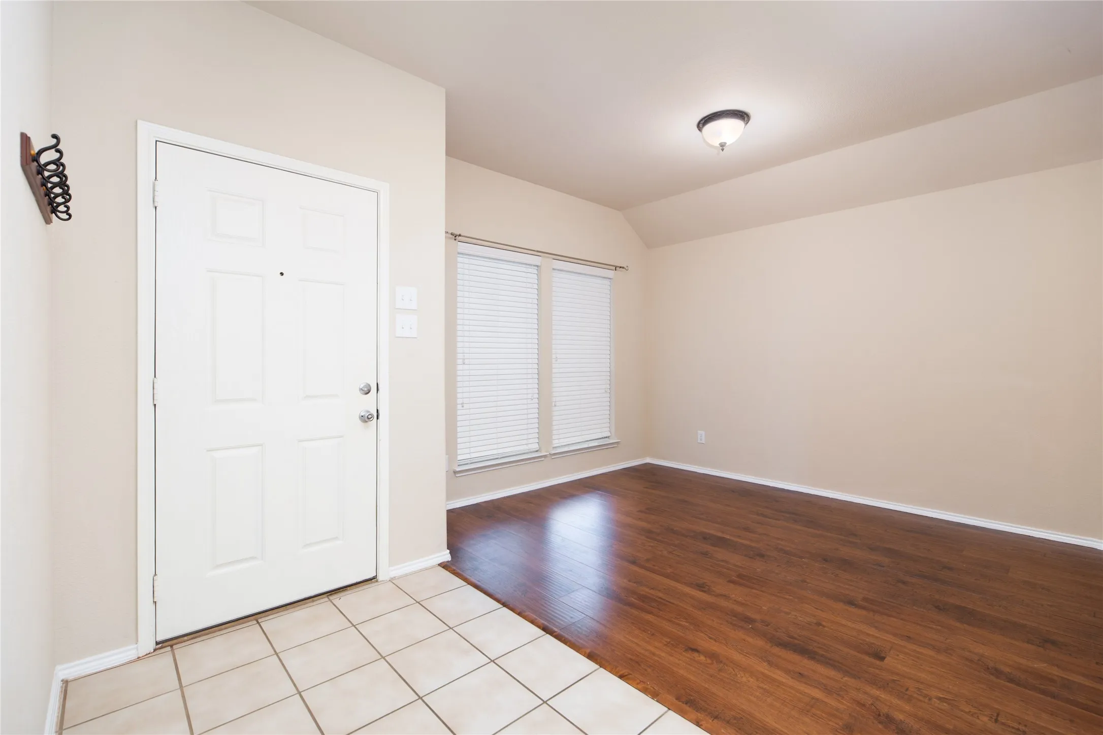Single Family Residence For Rent