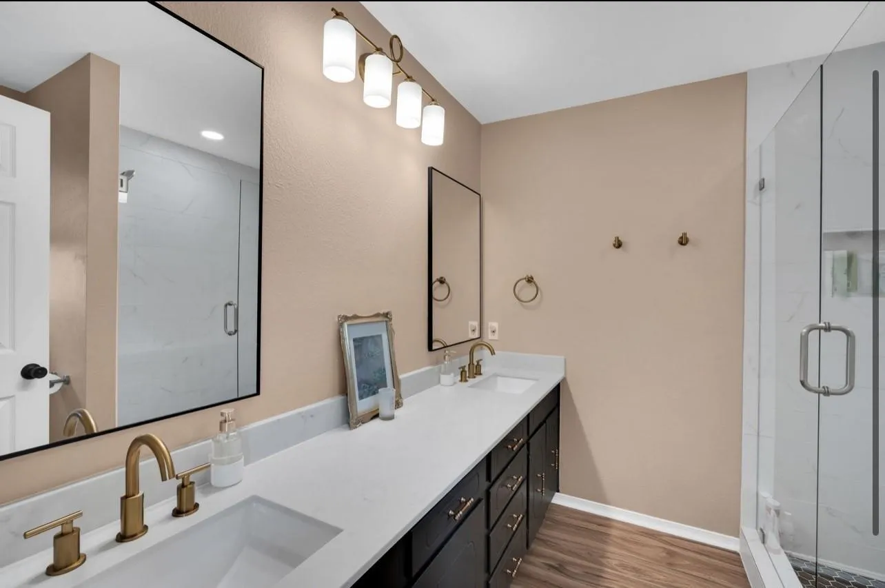 Single Family Residence For Rent in Tarrant County , 605 Steeplechase Drive, Bedford, Texas 76021, 3 Bedroom, 2 Bathroom, 2 Garage spaces, 1,506 Sqft, built in 1979, mls#21411419, Real Estate Agent in Bedford, Homes For Rent in Tarrant county, Homes For Rent in Bedford, Realtor in Bedford Texas, Real Estate Brokerage Independent Realty Texas, Luminita Cordes Realtor