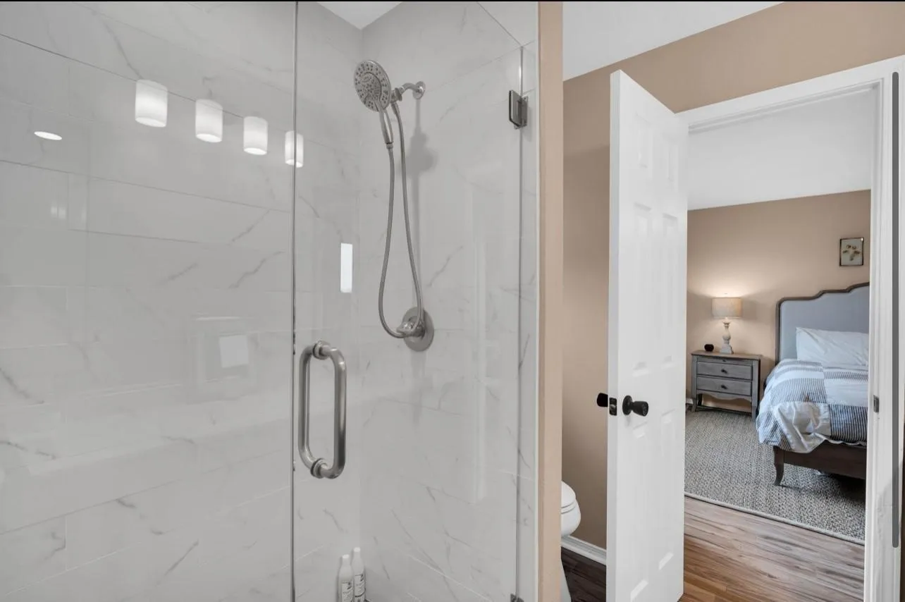 Single Family Residence For Rent in Tarrant County , 605 Steeplechase Drive, Bedford, Texas 76021, 3 Bedroom, 2 Bathroom, 2 Garage spaces, 1,506 Sqft, built in 1979, mls#21411419, Real Estate Agent in Bedford, Homes For Rent in Tarrant county, Homes For Rent in Bedford, Realtor in Bedford Texas, Real Estate Brokerage Independent Realty Texas, Luminita Cordes Realtor