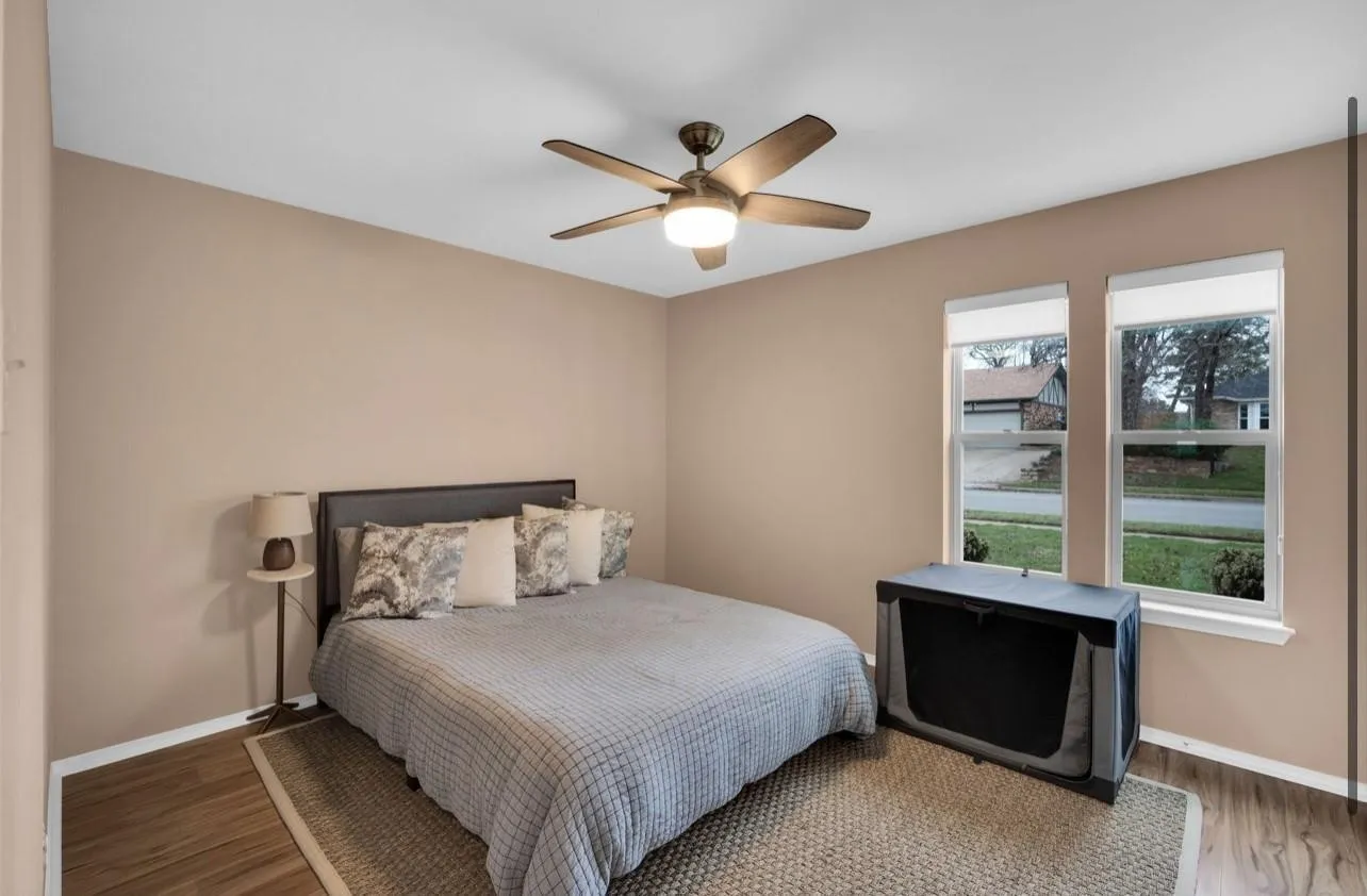 Single Family Residence For Rent in Tarrant County , 605 Steeplechase Drive, Bedford, Texas 76021, 3 Bedroom, 2 Bathroom, 2 Garage spaces, 1,506 Sqft, built in 1979, mls#21411419, Real Estate Agent in Bedford, Homes For Rent in Tarrant county, Homes For Rent in Bedford, Realtor in Bedford Texas, Real Estate Brokerage Independent Realty Texas, Luminita Cordes Realtor