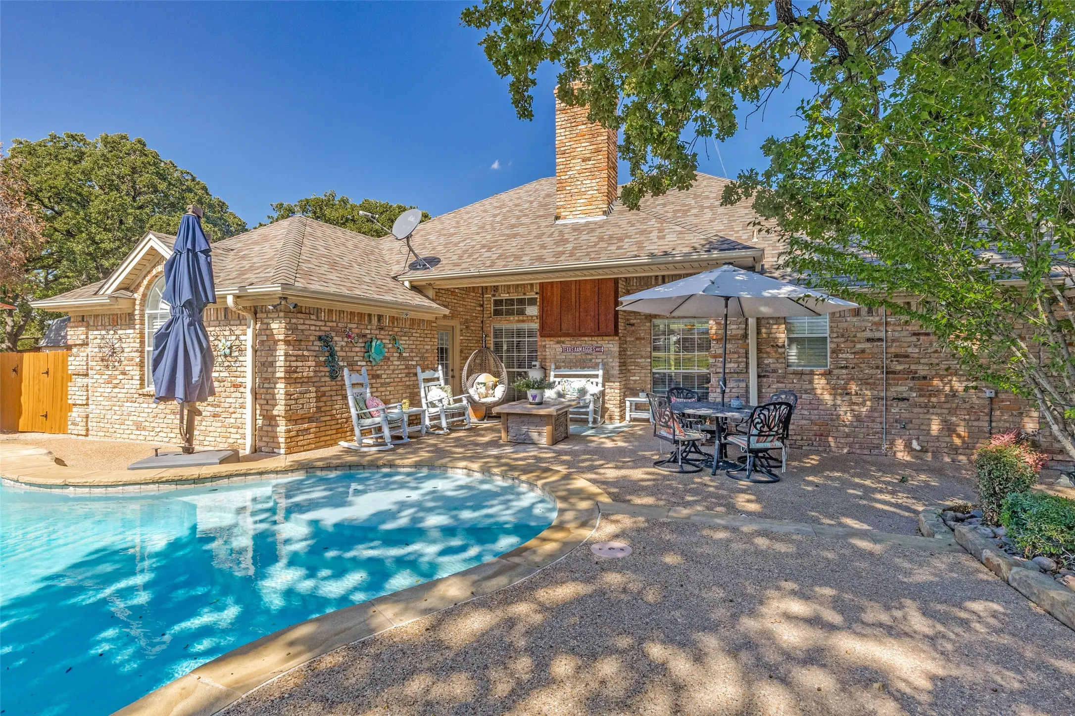 Swimming pool and back porch
