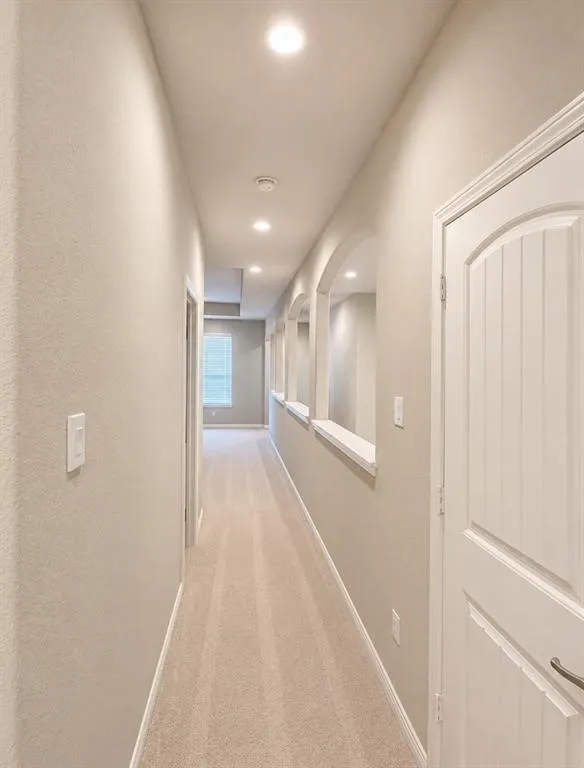 Single Family Residence For Sale in Tarrant County , 2818 Twin Ridge Drive, Arlington, Texas 76001, 5 Bedroom, 5 Bathroom, 2 Garage spaces, 4,199 Sqft, built in 2017, mls#21411430, Real Estate Agent in Arlington, Homes For Sale in Tarrant county, Homes For Sale in Arlington, Realtor in Arlington Texas, Real Estate Brokerage Independent Realty Texas, Luminita Cordes Realtor