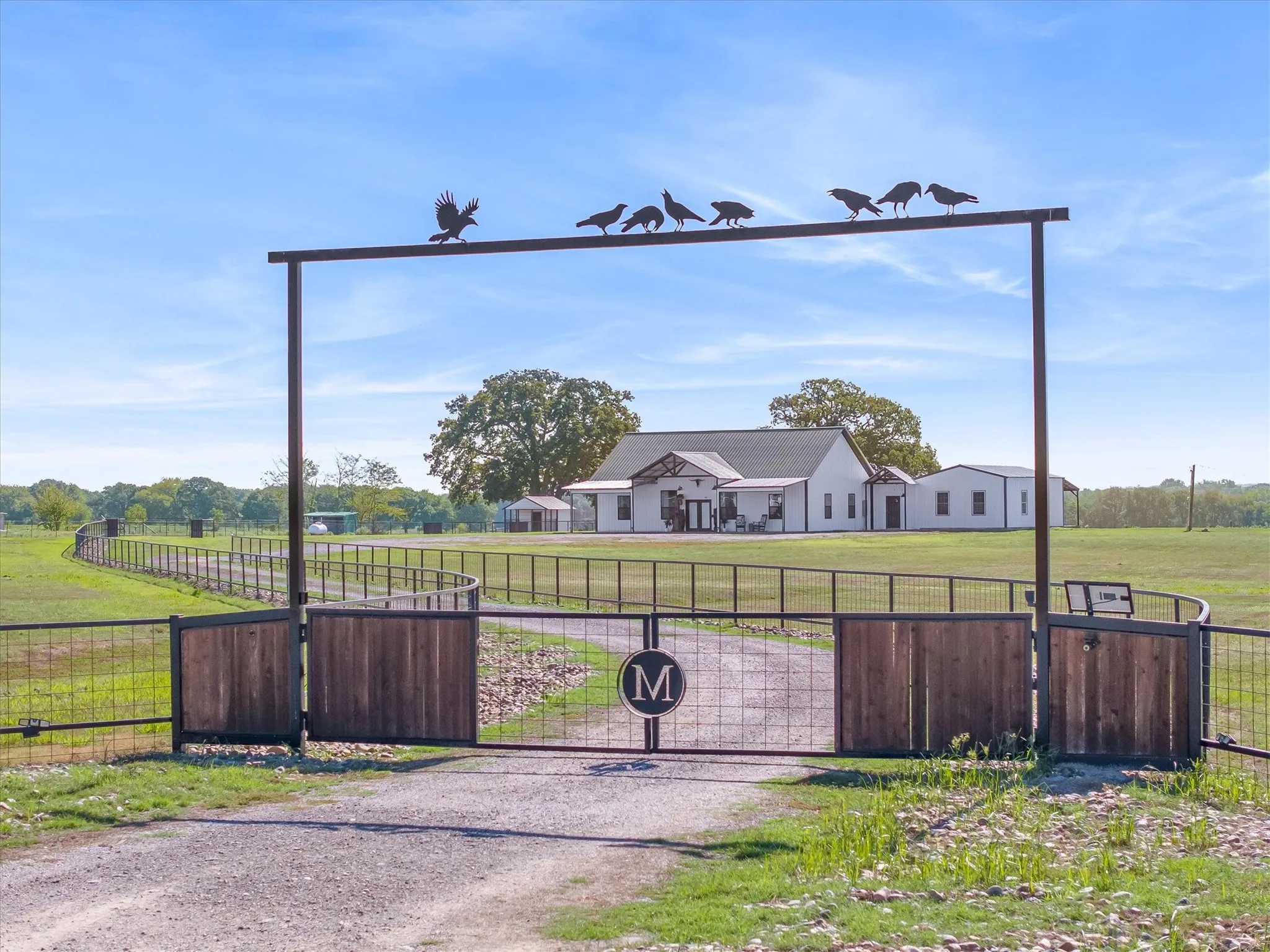 Single Family Residence For Sale in Van Zandt County , 190 Private Road 7786, Wills Point, Texas 75169, 2 Bedroom, 2 Bathroom, Garage spaces, 2,434 Sqft, built in 2022, mls#21410845, Real Estate Agent in Wills Point, Homes For Sale in Van Zandt county, Homes For Sale in Wills Point, Realtor in Wills Point Texas, Real Estate Brokerage Independent Realty Texas, Luminita Cordes Realtor