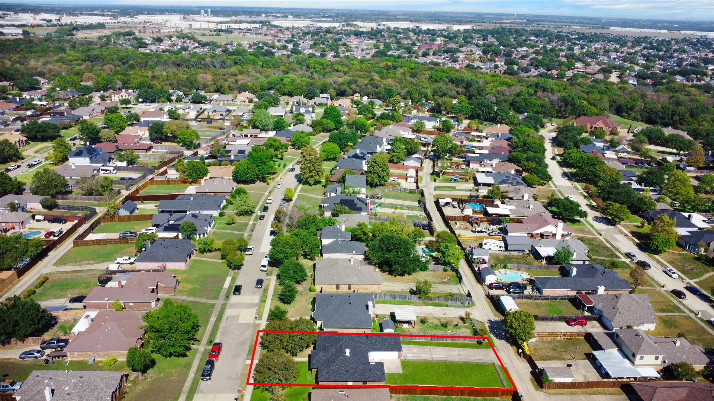 Single Family Residence For Sale in Dallas County , 1812 Seminole Trail, Mesquite, Texas 75149, 3 Bedroom, 2 Bathroom, 2 Garage spaces, 1,576 Sqft, built in 1987, mls#21411434, Real Estate Agent in Mesquite, Homes For Sale in Dallas county, Homes For Sale in Mesquite, Realtor in Mesquite Texas, Real Estate Brokerage Independent Realty Texas, Luminita Cordes Realtor
