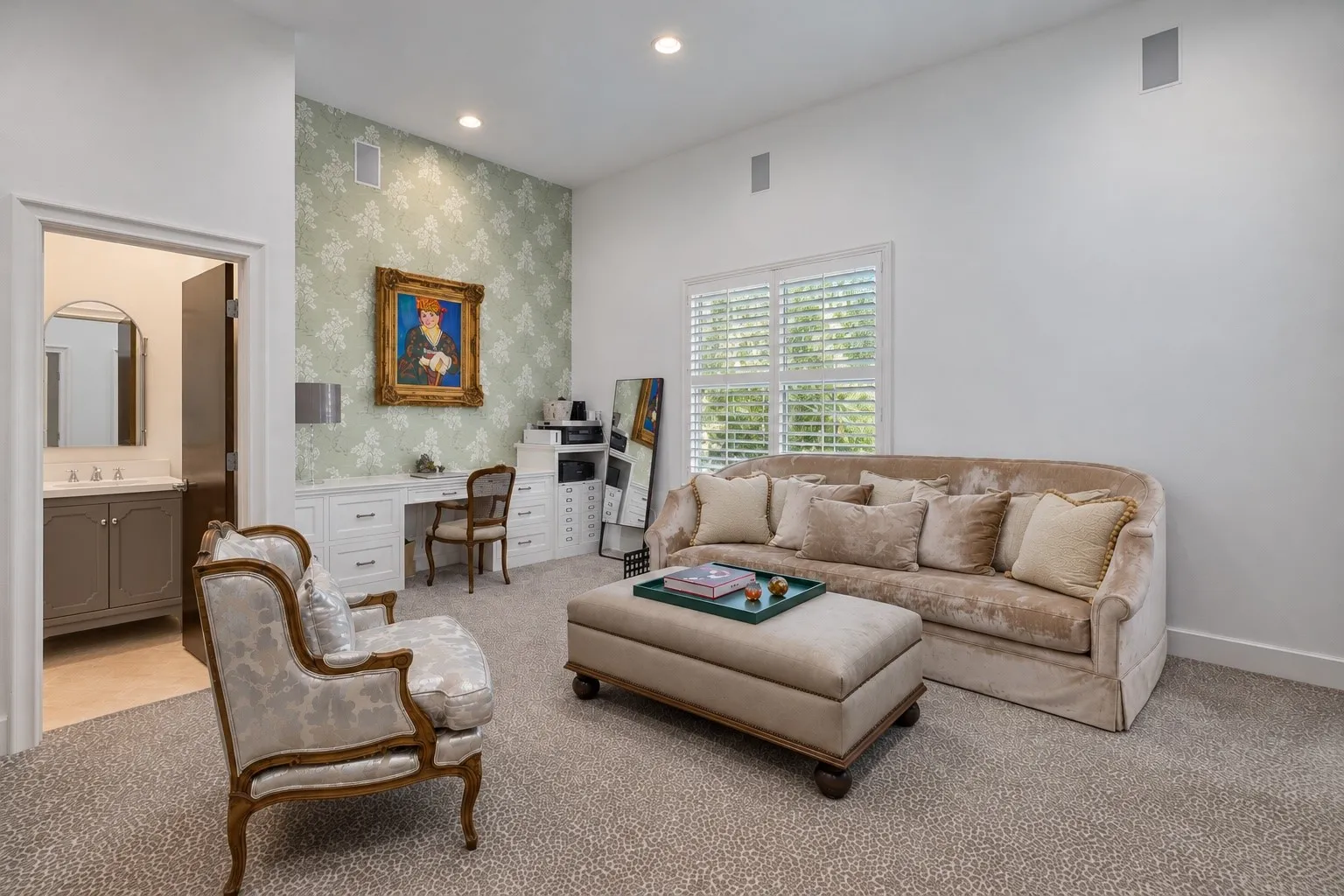 Single Family Residence For Sale in Dallas County , 4128 Herschel Avenue, Dallas, Texas 75219, 4 Bedroom, 4 Bathroom, 2 Garage spaces, 3,281 Sqft, built in 1999, mls#21408057, Real Estate Agent in Dallas, Homes For Sale in Dallas county, Homes For Sale in Dallas, Realtor in Dallas Texas, Real Estate Brokerage Independent Realty Texas, Luminita Cordes Realtor