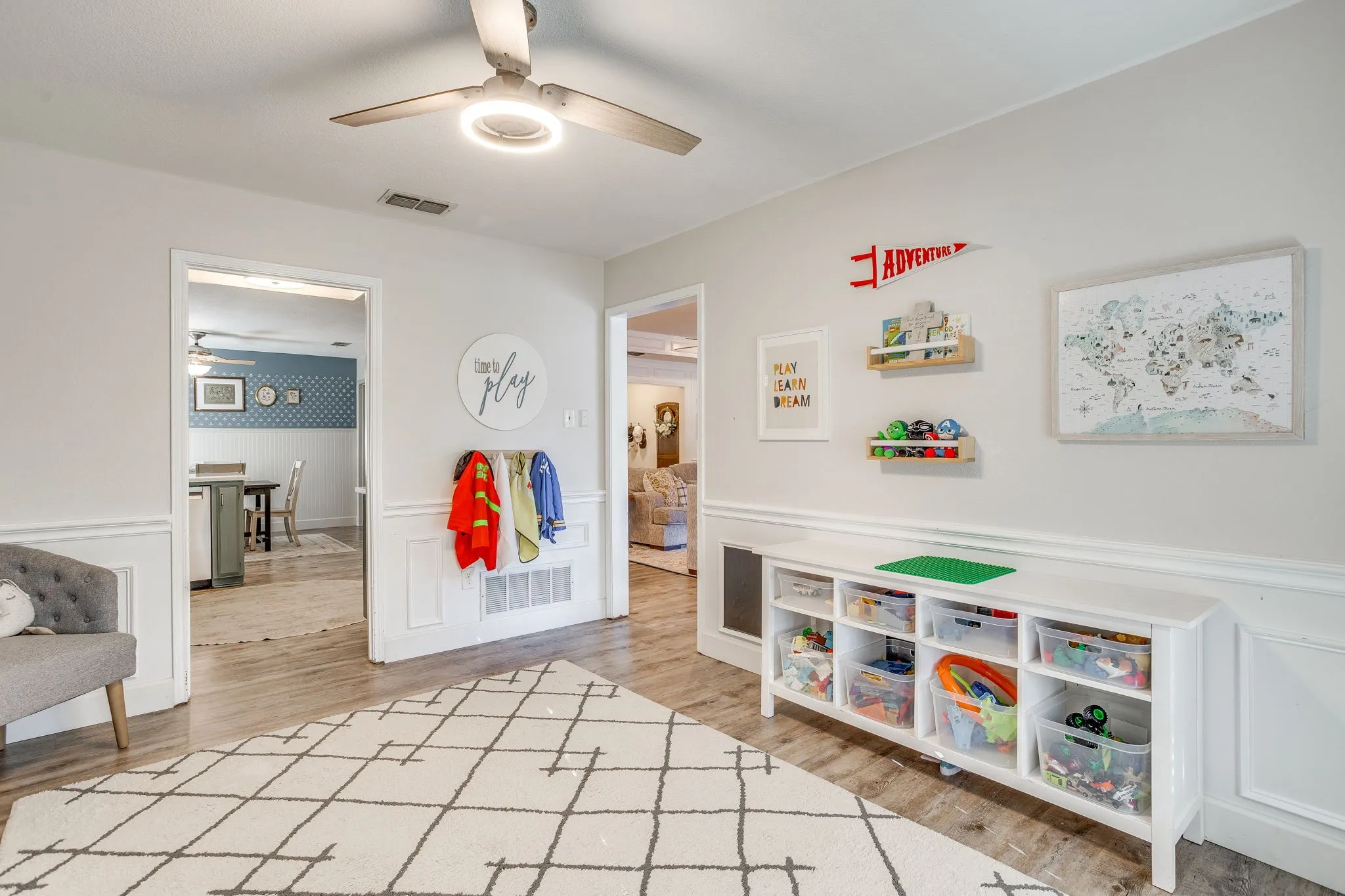 Single Family Residence For Sale in Tarrant County , 6015 Kenilworth Drive, Arlington, Texas 76001, 3 Bedroom, 2 Bathroom, 2 Garage spaces, 1,862 Sqft, built in 1985, mls#21411335, Real Estate Agent in Arlington, Homes For Sale in Tarrant county, Homes For Sale in Arlington, Realtor in Arlington Texas, Real Estate Brokerage Independent Realty Texas, Luminita Cordes Realtor