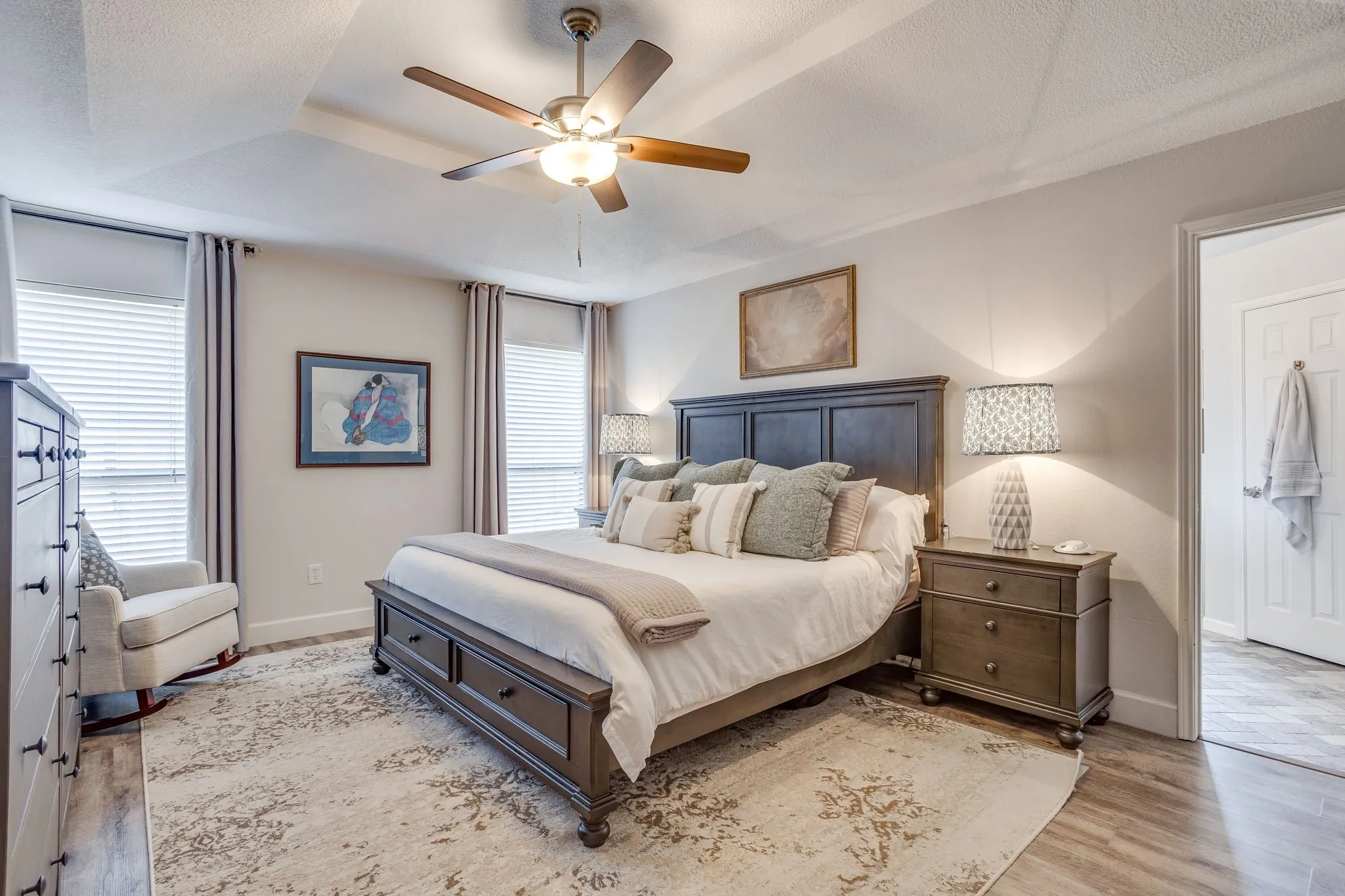 Single Family Residence For Sale in Tarrant County , 6015 Kenilworth Drive, Arlington, Texas 76001, 3 Bedroom, 2 Bathroom, 2 Garage spaces, 1,862 Sqft, built in 1985, mls#21411335, Real Estate Agent in Arlington, Homes For Sale in Tarrant county, Homes For Sale in Arlington, Realtor in Arlington Texas, Real Estate Brokerage Independent Realty Texas, Luminita Cordes Realtor