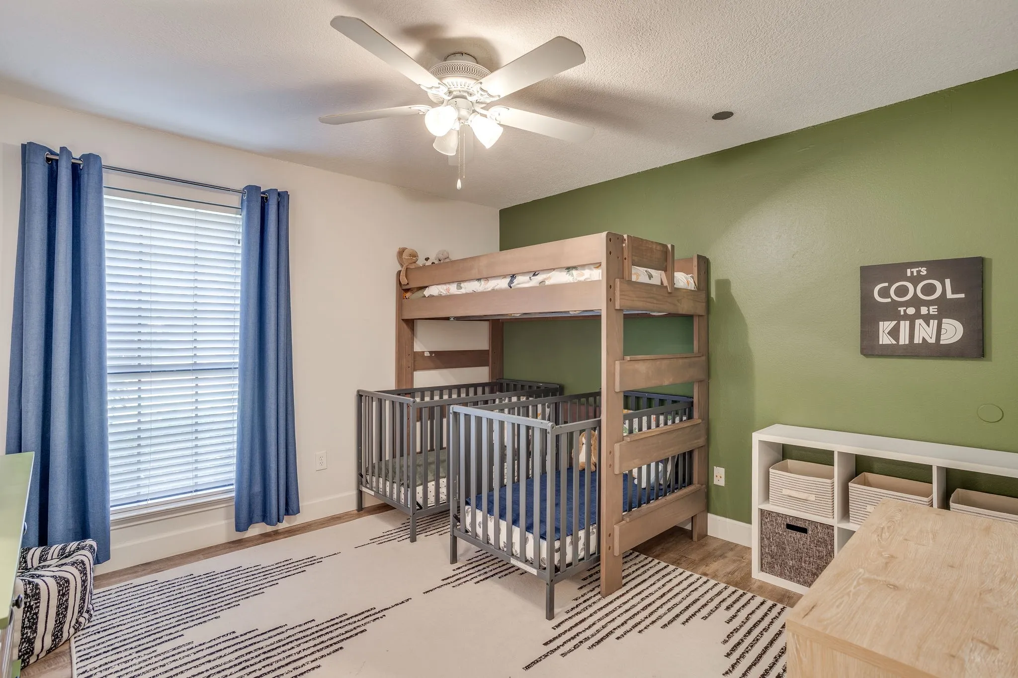 Single Family Residence For Sale in Tarrant County , 6015 Kenilworth Drive, Arlington, Texas 76001, 3 Bedroom, 2 Bathroom, 2 Garage spaces, 1,862 Sqft, built in 1985, mls#21411335, Real Estate Agent in Arlington, Homes For Sale in Tarrant county, Homes For Sale in Arlington, Realtor in Arlington Texas, Real Estate Brokerage Independent Realty Texas, Luminita Cordes Realtor