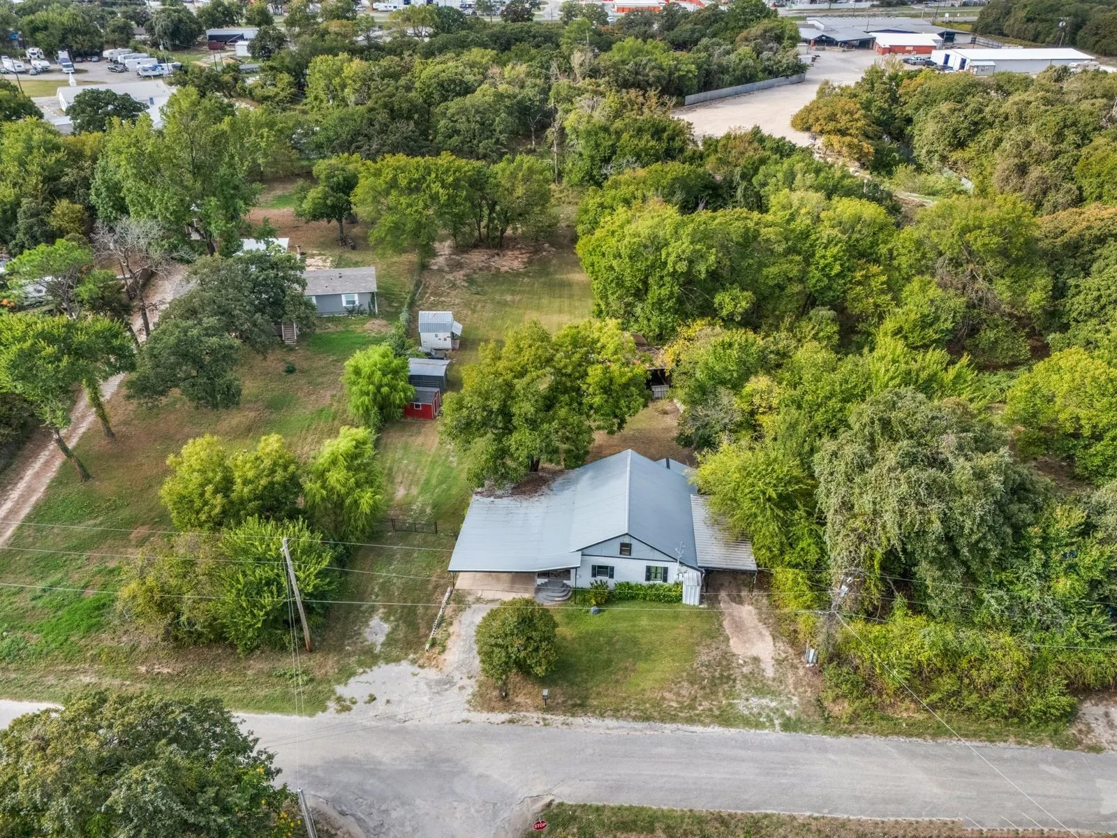 Single Family Residence For Sale in Parker County , 702 Monticello Drive, Springtown, Texas 76082, 2 Bedroom, 2 Bathroom, Garage spaces, 1,080 Sqft, built in 0, mls#21410249, Real Estate Agent in Springtown, Homes For Sale in Parker county, Homes For Sale in Springtown, Realtor in Springtown Texas, Real Estate Brokerage Independent Realty Texas, Luminita Cordes Realtor