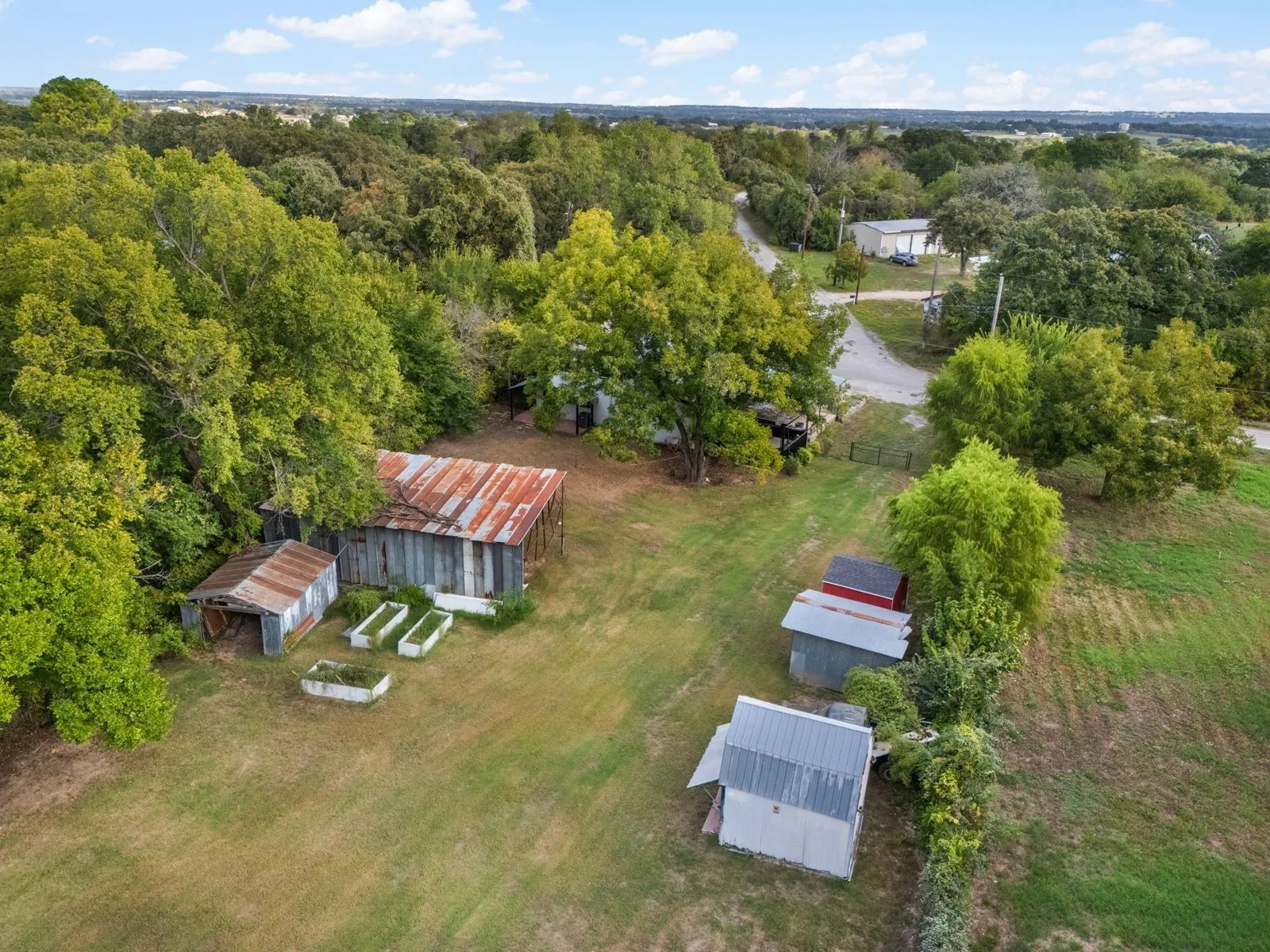 Single Family Residence For Sale in Parker County , 702 Monticello Drive, Springtown, Texas 76082, 2 Bedroom, 2 Bathroom, Garage spaces, 1,080 Sqft, built in 0, mls#21410249, Real Estate Agent in Springtown, Homes For Sale in Parker county, Homes For Sale in Springtown, Realtor in Springtown Texas, Real Estate Brokerage Independent Realty Texas, Luminita Cordes Realtor