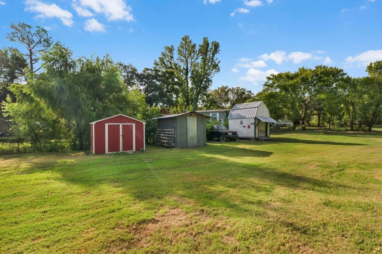 Single Family Residence For Sale in Parker County , 702 Monticello Drive, Springtown, Texas 76082, 2 Bedroom, 2 Bathroom, Garage spaces, 1,080 Sqft, built in 0, mls#21410249, Real Estate Agent in Springtown, Homes For Sale in Parker county, Homes For Sale in Springtown, Realtor in Springtown Texas, Real Estate Brokerage Independent Realty Texas, Luminita Cordes Realtor