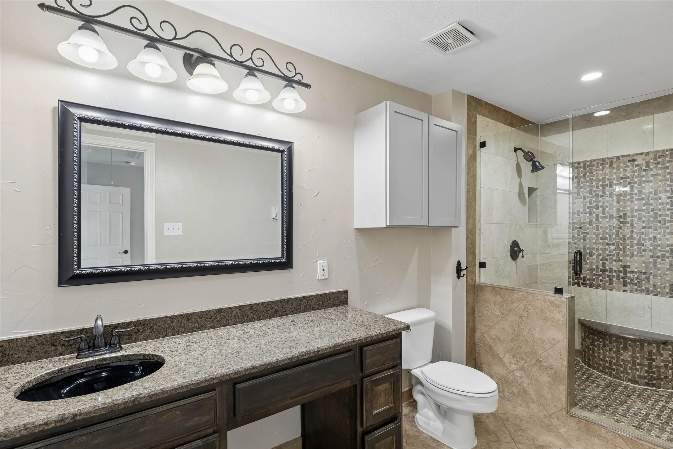 Single Family Residence For Sale in Collin County , 11224 Nantucket Court, Frisco, Texas 75035, 4 Bedroom, 4 Bathroom, 2 Garage spaces, 3,577 Sqft, built in 2000, mls#21409636, Real Estate Agent in Frisco, Homes For Sale in Collin county, Homes For Sale in Frisco, Realtor in Frisco Texas, Real Estate Brokerage Independent Realty Texas, Luminita Cordes Realtor